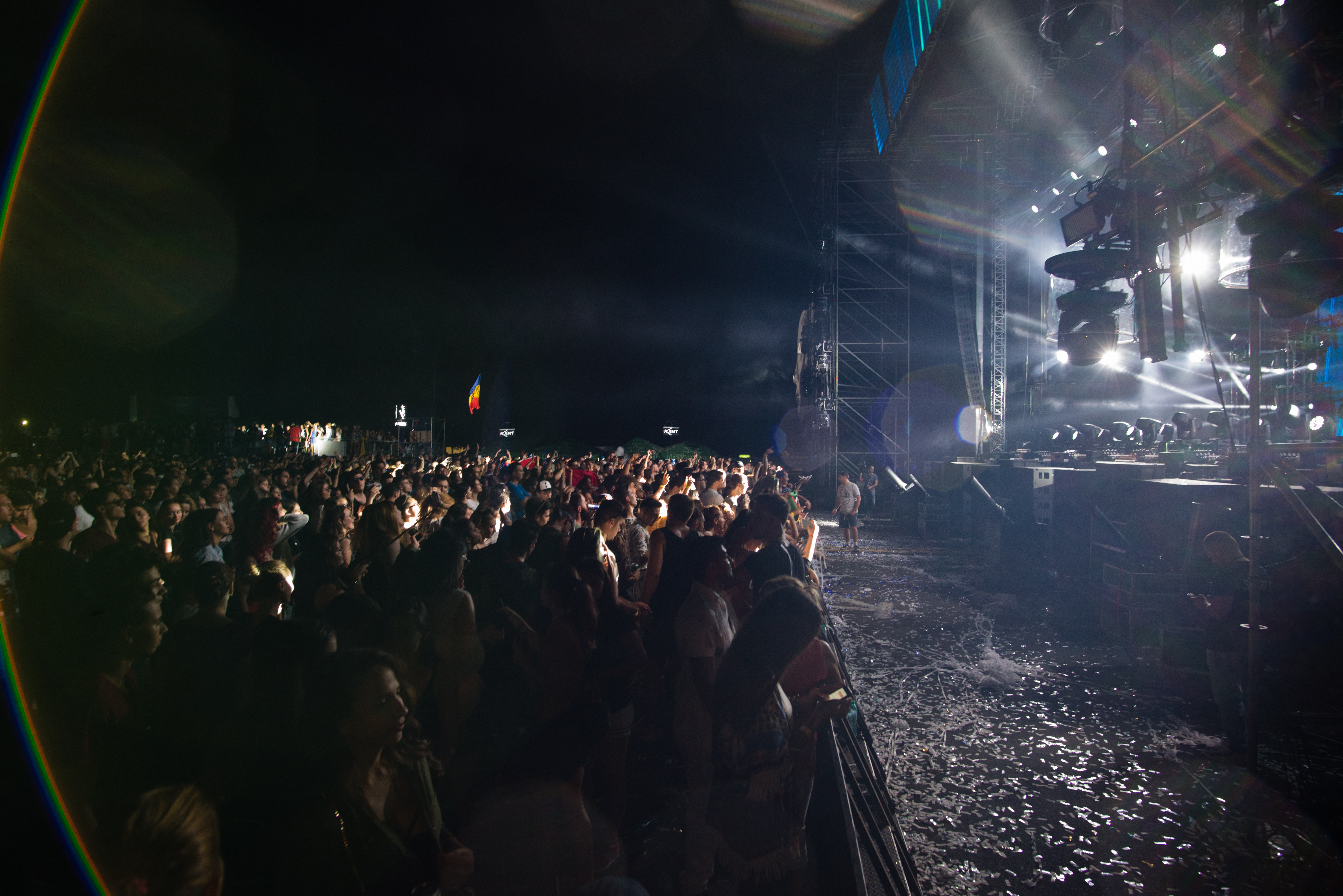 David Guetta, show electrizant la Romexpo. Mii de oameni au venit să-l vadă | FOTO