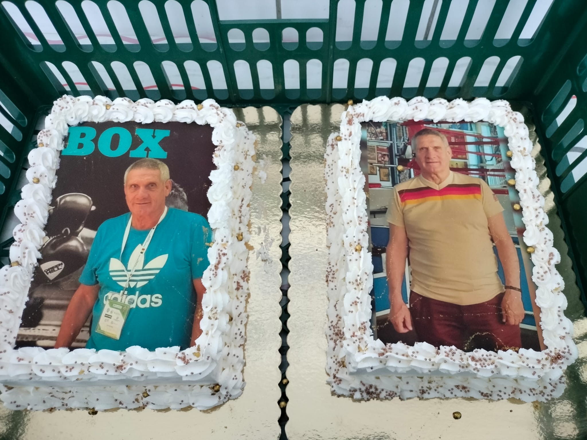 Antrenorul de box Titi „Prosop” Tudor a împlinit 70 de ani. A primit tort, 70 de sarmale și... un prosop