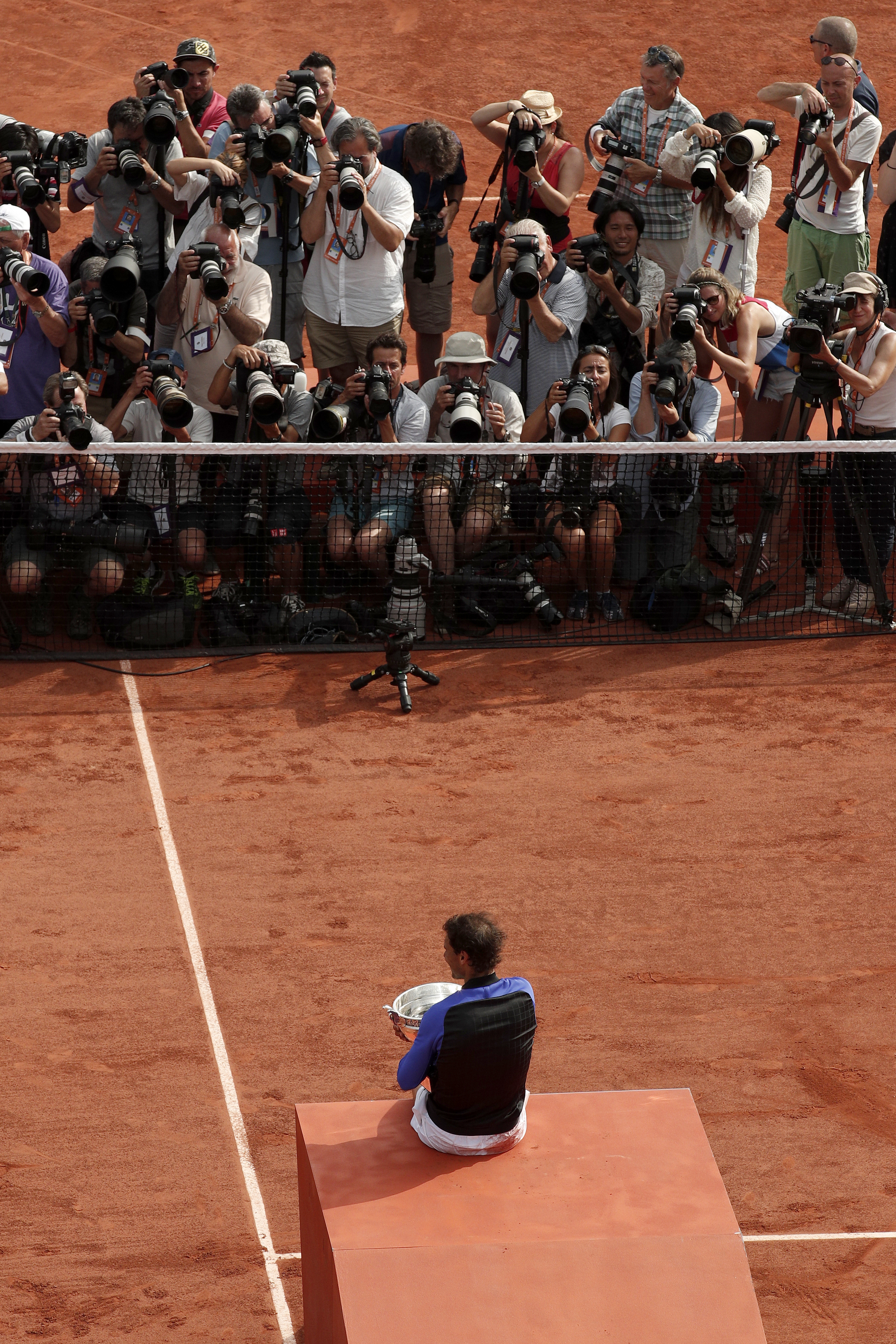Finala masculină de la Roland Garros: Nadal - Wawrinka 6-2, 6-3, 6-1. Rafa n-a pierdut niciun set tot turneul! NaXal! Spaniolul, al 10-lea titlu la Paris! GALERIE FOTO