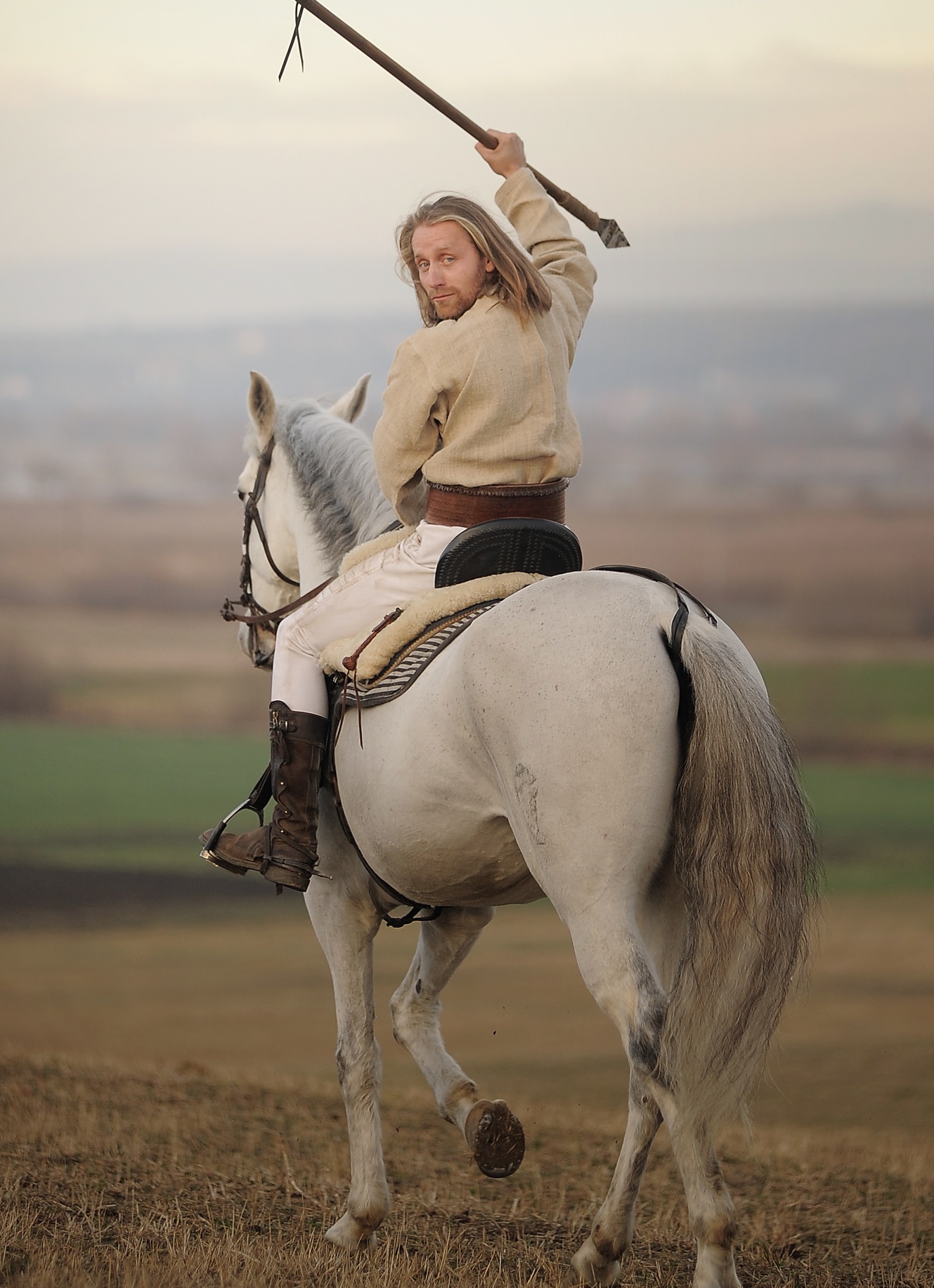 Dresor de cai şi cascador în filme de Hollywood. Ionuţ Căţean și-a transformat pasiunea într-o adevărată artă (FOTO)