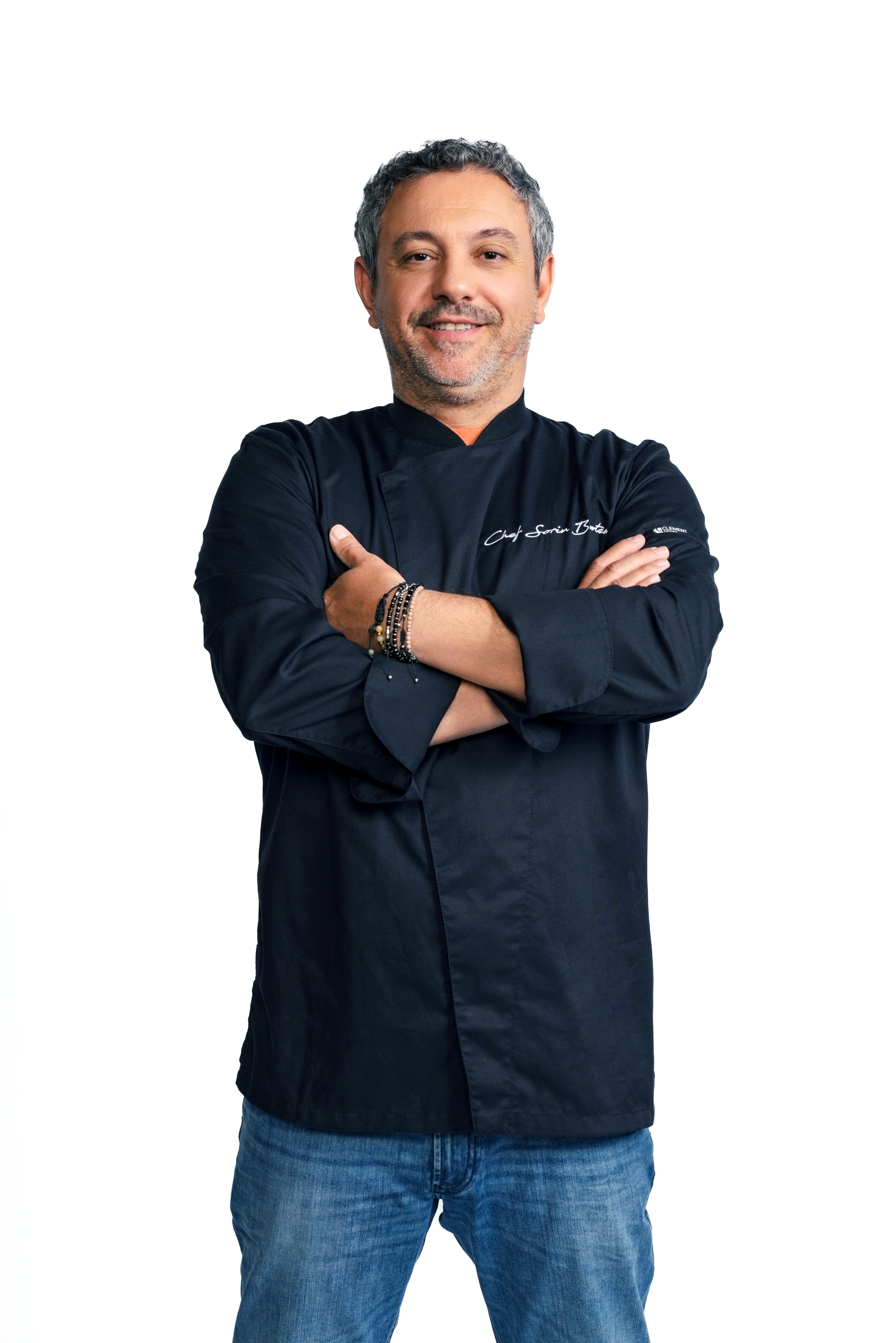 Sorin Bontea a cules măslinul din curtea casei. Ce rețetă va pregăti: „A venit luna noiembrie, când se culeg măslinele”