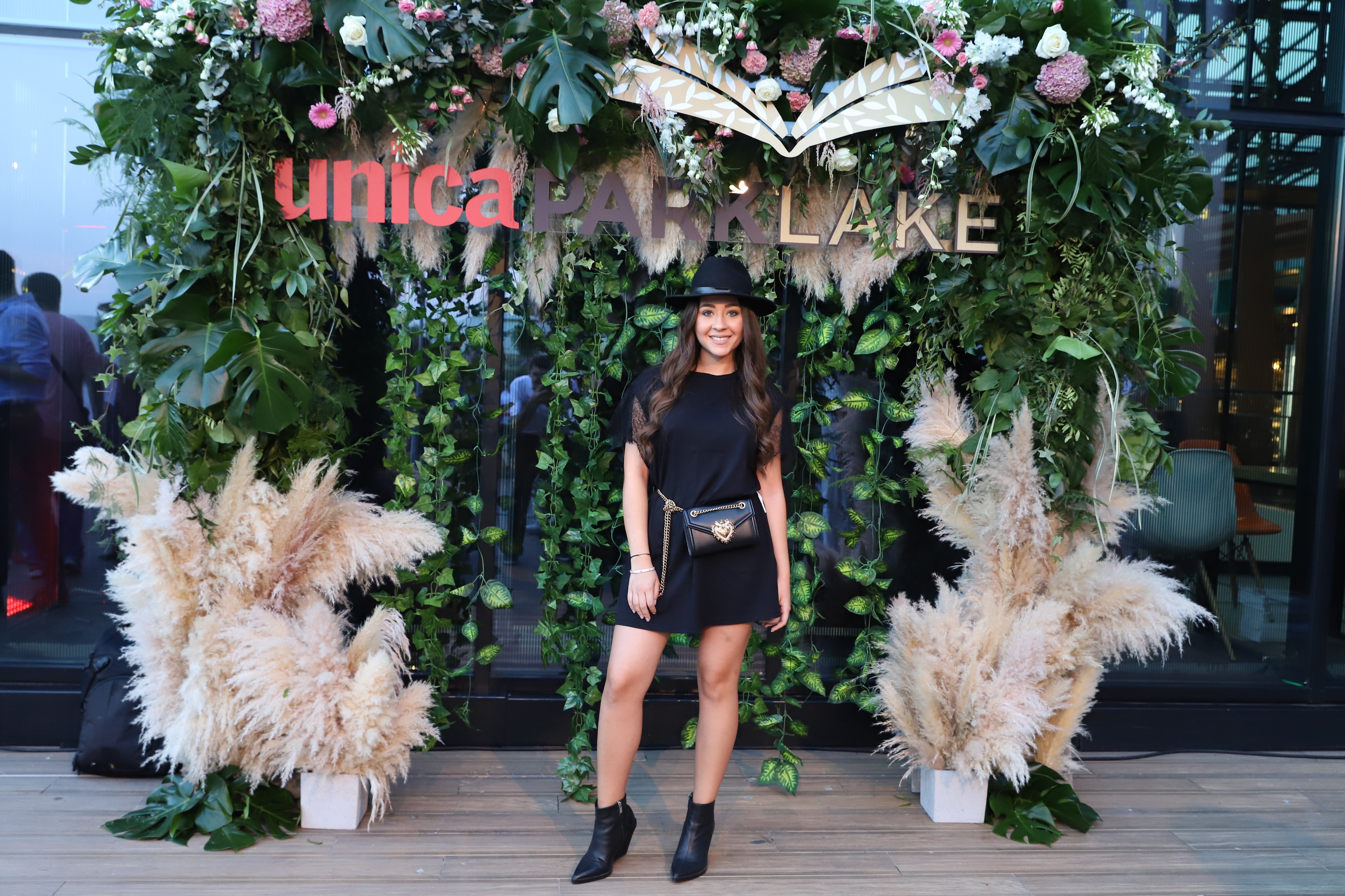 FOTO/ Unica Urban Party pe terasă. Vedete, bloggeri și  influenceri au participat la petrecere