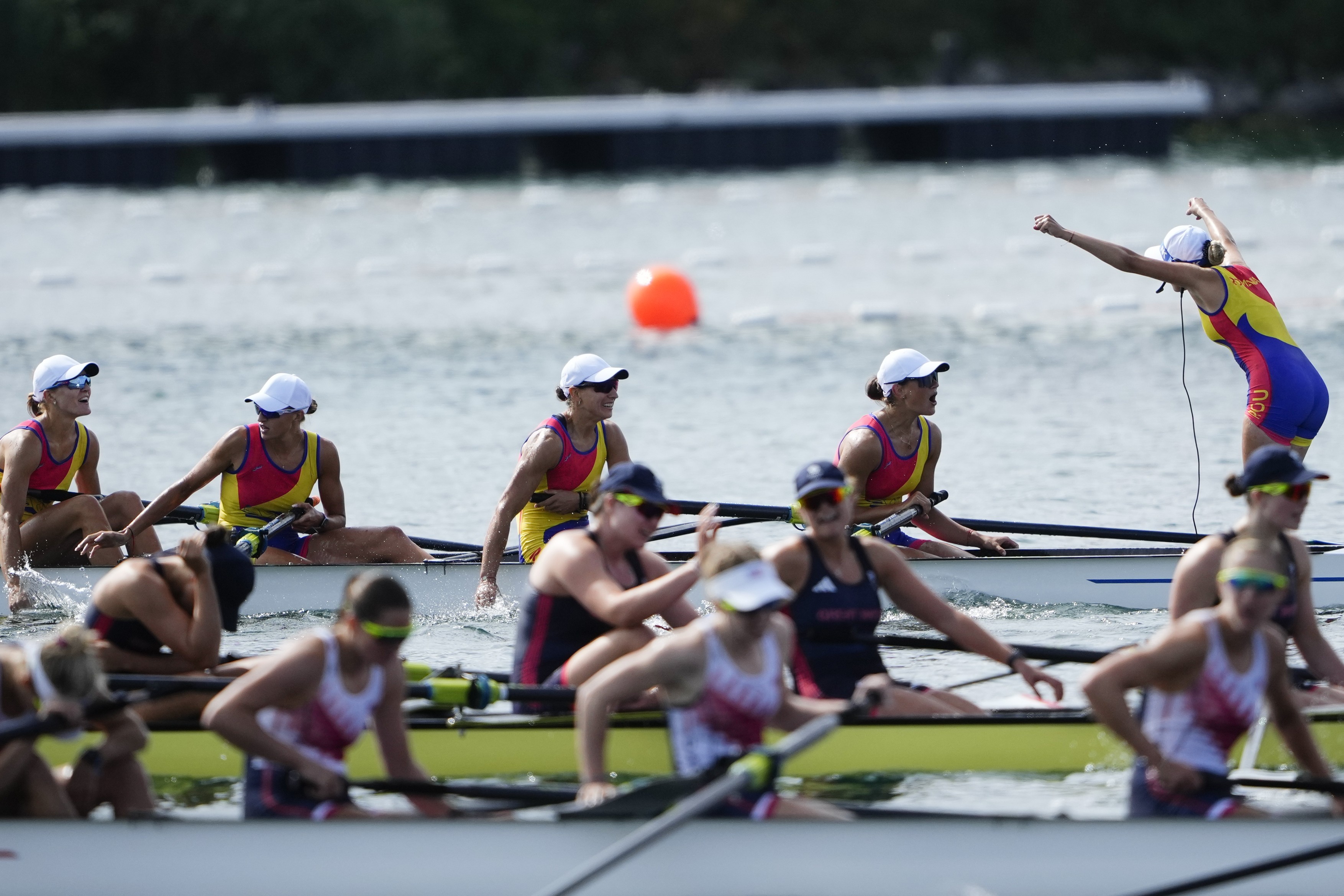 Programul și rezultatele sportivilor români la Jocurile Olimpice - azi, 3 august. Aur pentru fete la 8 plus 1