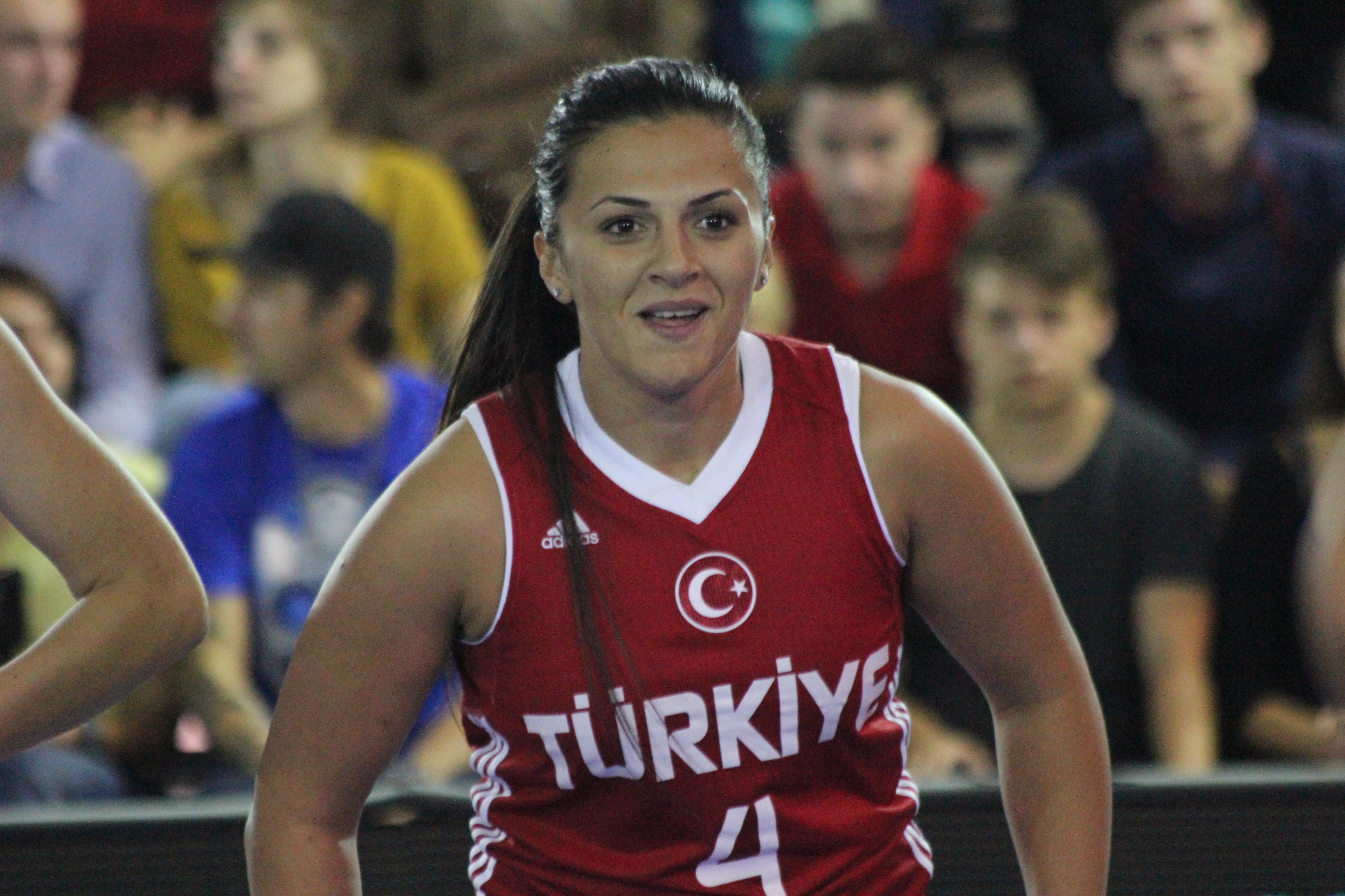 GALERIE FOTO / Echipele României au obţinut victorii pe linie în prima zi a Europeanului de baschet 3x3 
