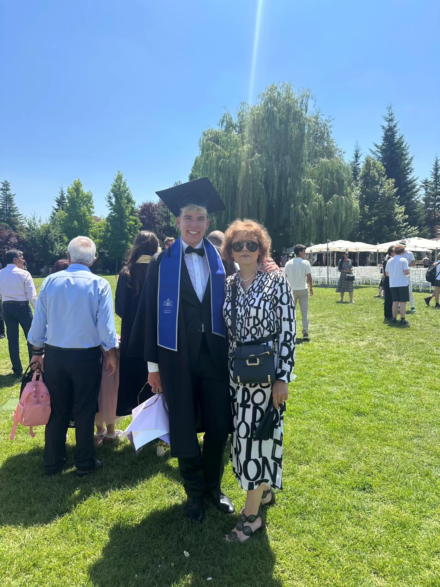 Unde va studia fiul Romaniței Iovan din această toamnă. Albert va pleca din casa mamei sale. „Astăzi, timpul a făcut o reverență”