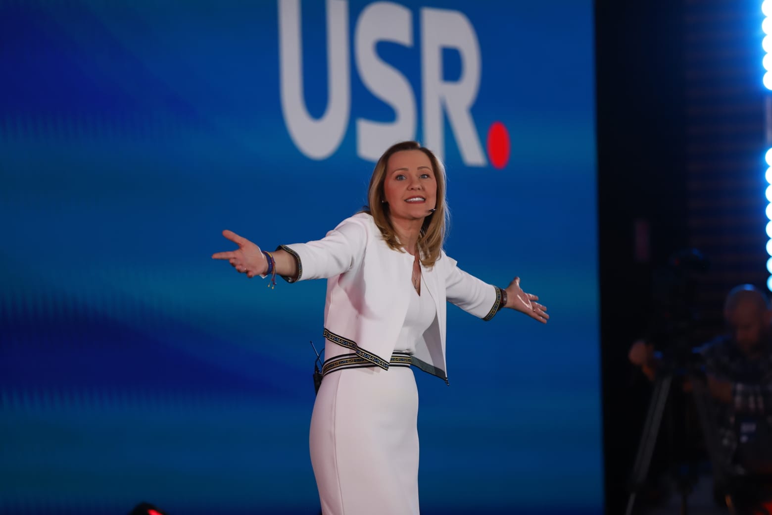 Elena Lasconi, candidatul USR la prezidențiale: „România merită mai mult decât bani furaţi cu portbagajul”