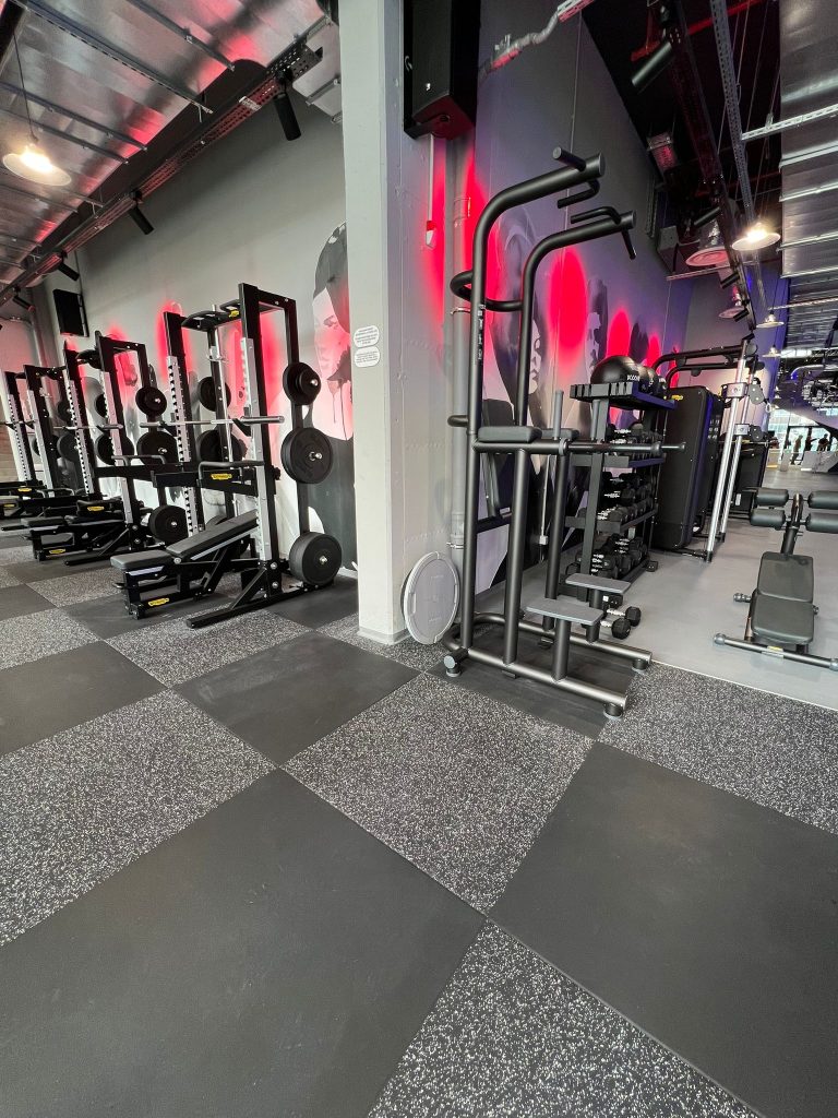 Rețeaua World Class redeschide cluburile după închiderea temporară