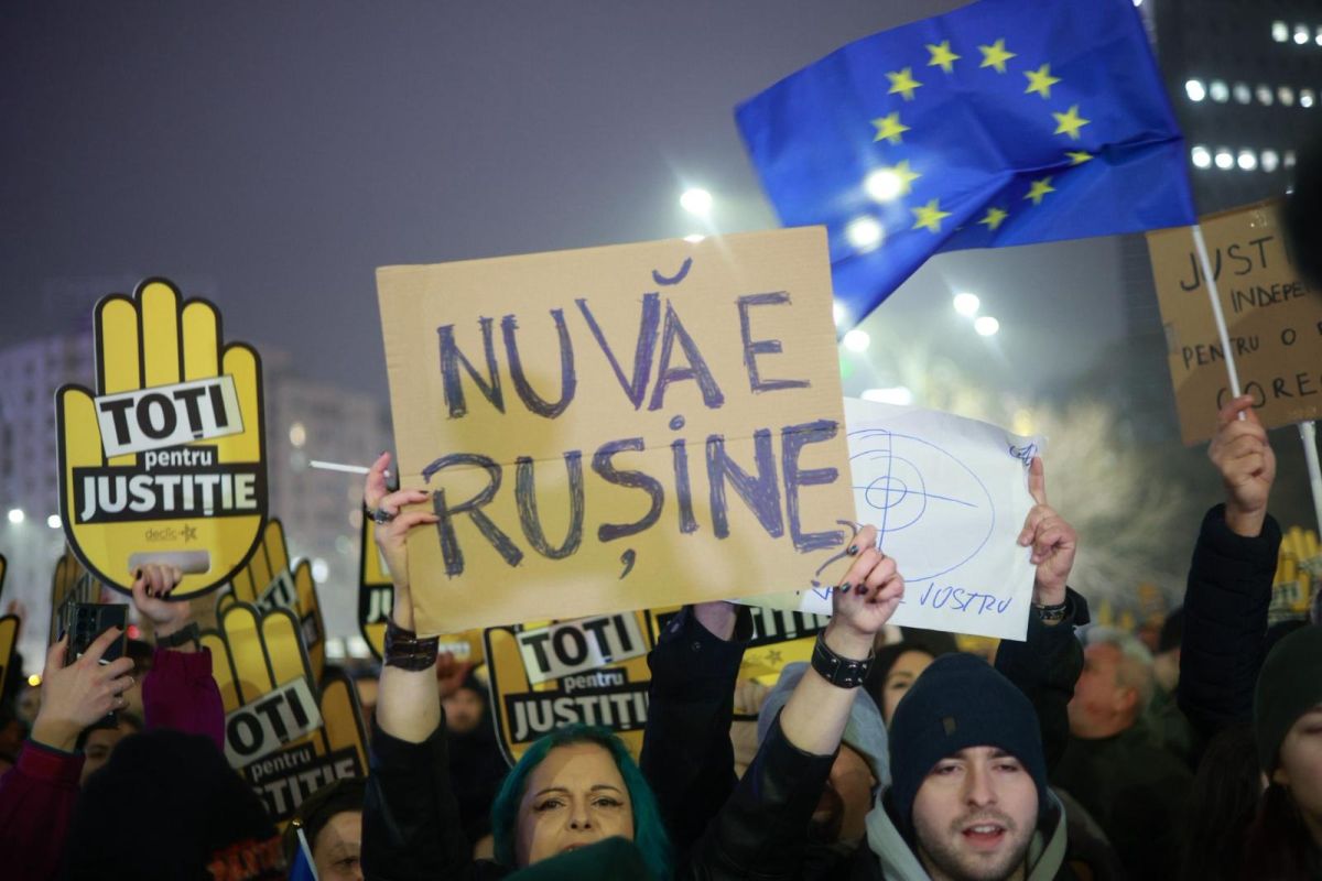 Generația Z, printre cei 4.000 de oameni prezenți în București la protestul pentru reformă în Justiție