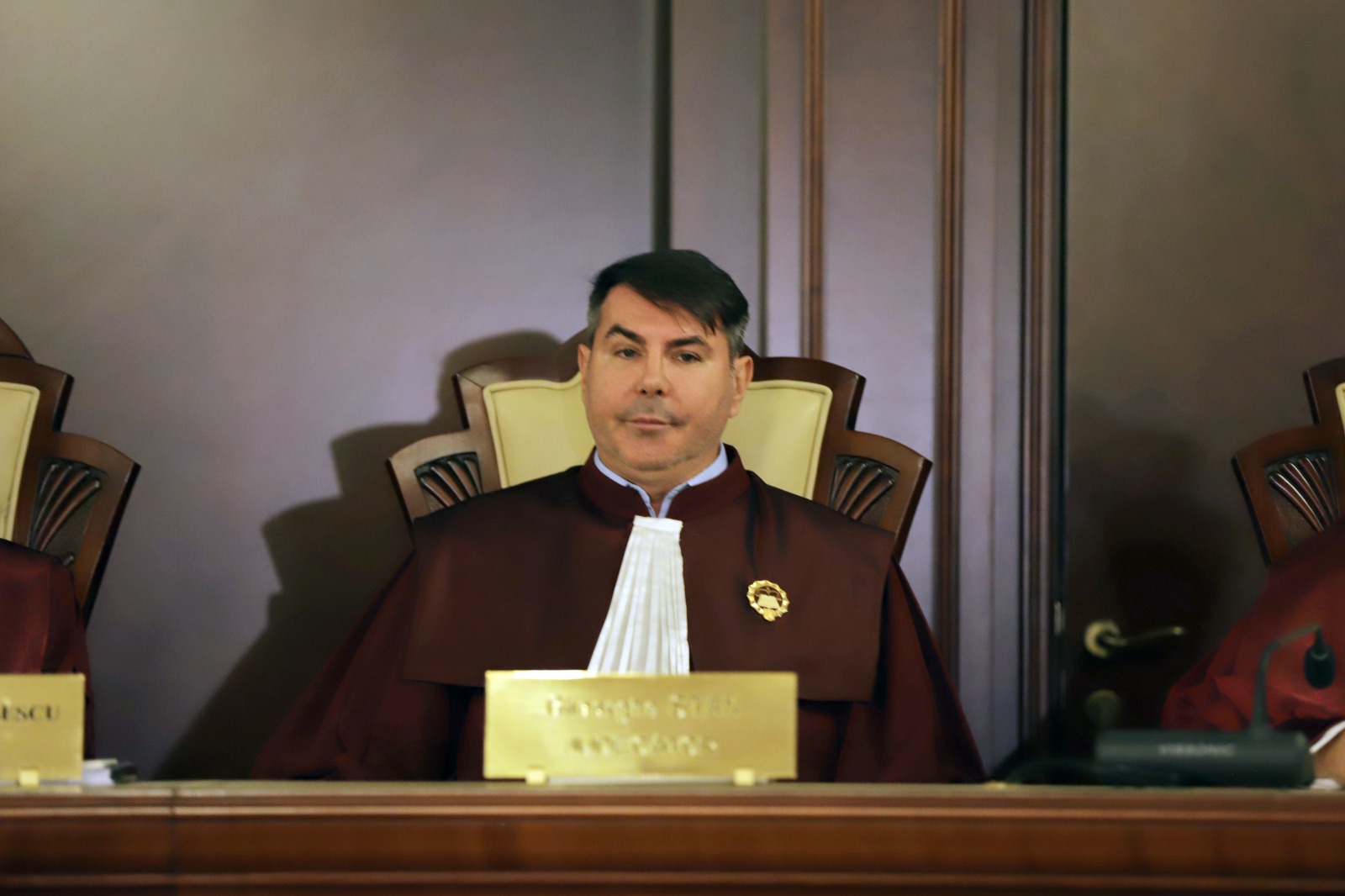 Curtea Constituțională a amânat verdictul la pensiile magistraților. Ilie Bolojan amenințase cu demisia dacă legea pică la CCR