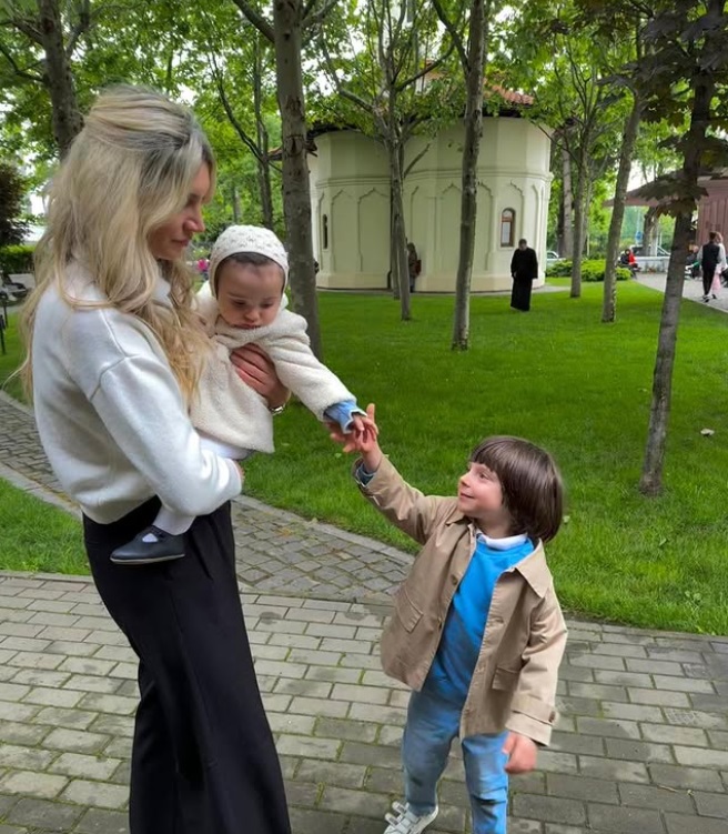 Cine e și cu ce se ocupă Antonela Bujduveanu, soția noului primar general interimar al Bucureștiului. S-au căsătorit în 2018 și au doi copii împreună