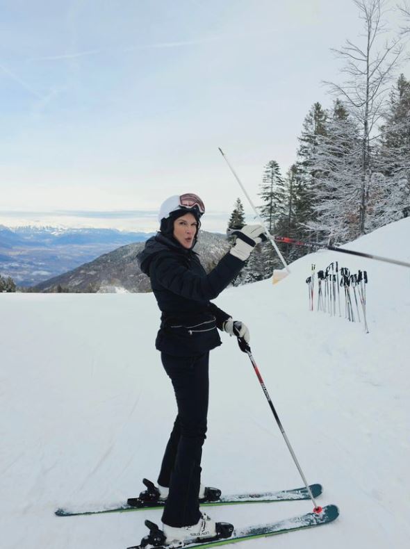 Monica Bîrlădeanu, o nouă vacanță cu Valeriu Gheorghiță. Ce destinație au ales cei doi îndrăgostiți: „Am terminat ziua în jacuzzi”
