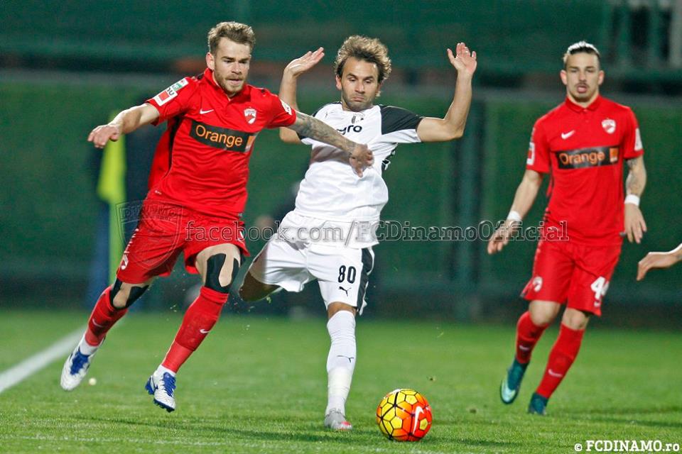 Liga I, etapa a 26-a. Astra - Dinamo 1-1. ^Dorin Rotariu a deschis scorul, Daniel Florea a egalat norocos. Steliano Filip, eliminat. Arbitrul a întrerupt meciul două minute / VIDEO