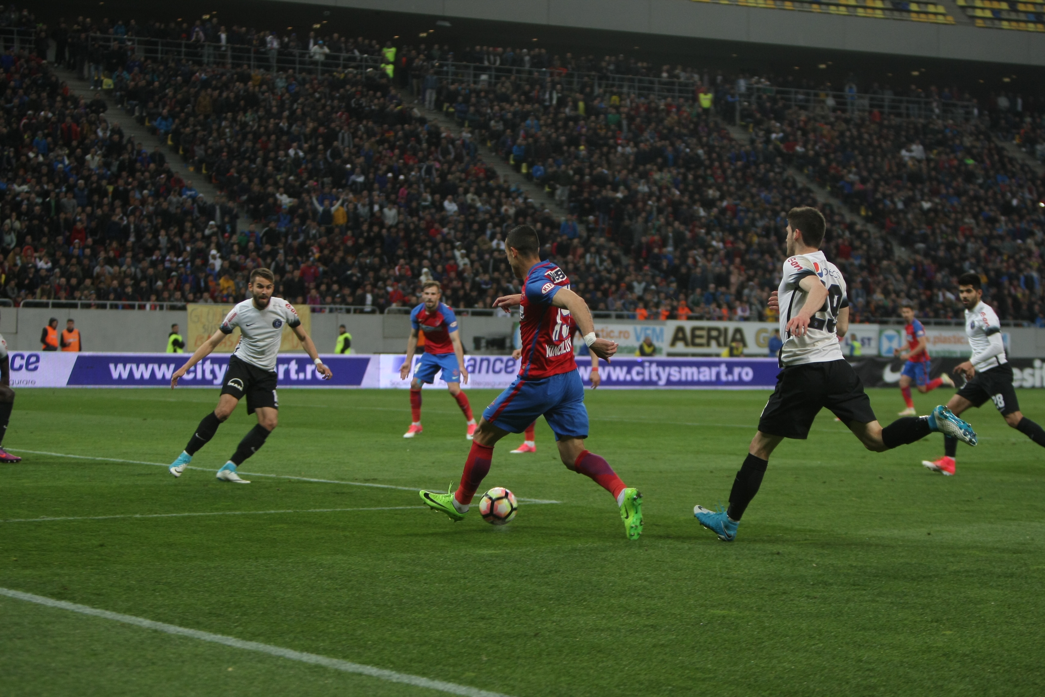 Liga 1, play-off, etapa a 7-a: FCSB - Viitorul 1-1. FCSBal de ratări! Gazdele, două penalty-uri neacordate și două bare! / FOTO&VIDEO