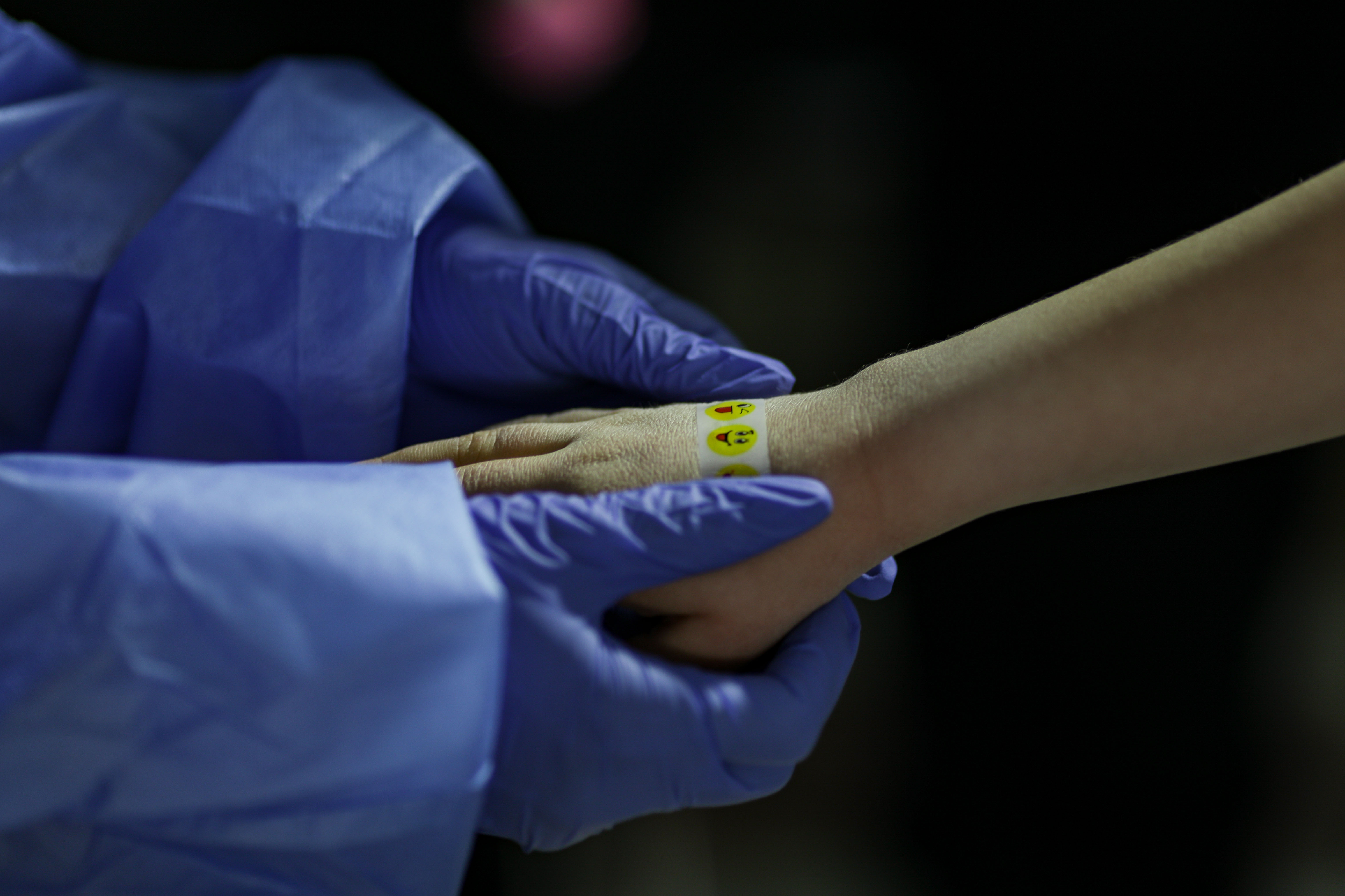 Primele imagini din campania de vaccinare a copiilor de 5-11 ani. Valeriu Gheorghiță: „10% din persoanele internate cu COVID sunt copii”