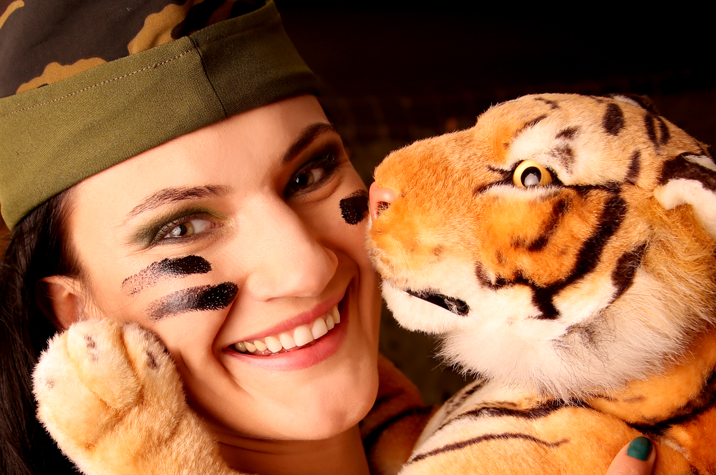 Katia, soldățica sexy! Pictorial incendiar cu rusoica Ekaterina Vetkova, pivotul de la CSM București / FOTO