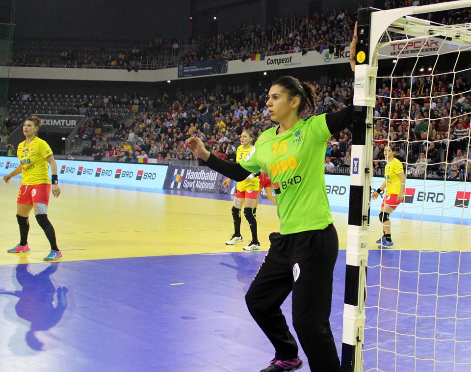 Povestea Denisei Dedu, eroina din meciul cu Rusia. DeDUMNEZEU! Joacă abia de la 13 ani și a ajuns la handbal din întâmplare!