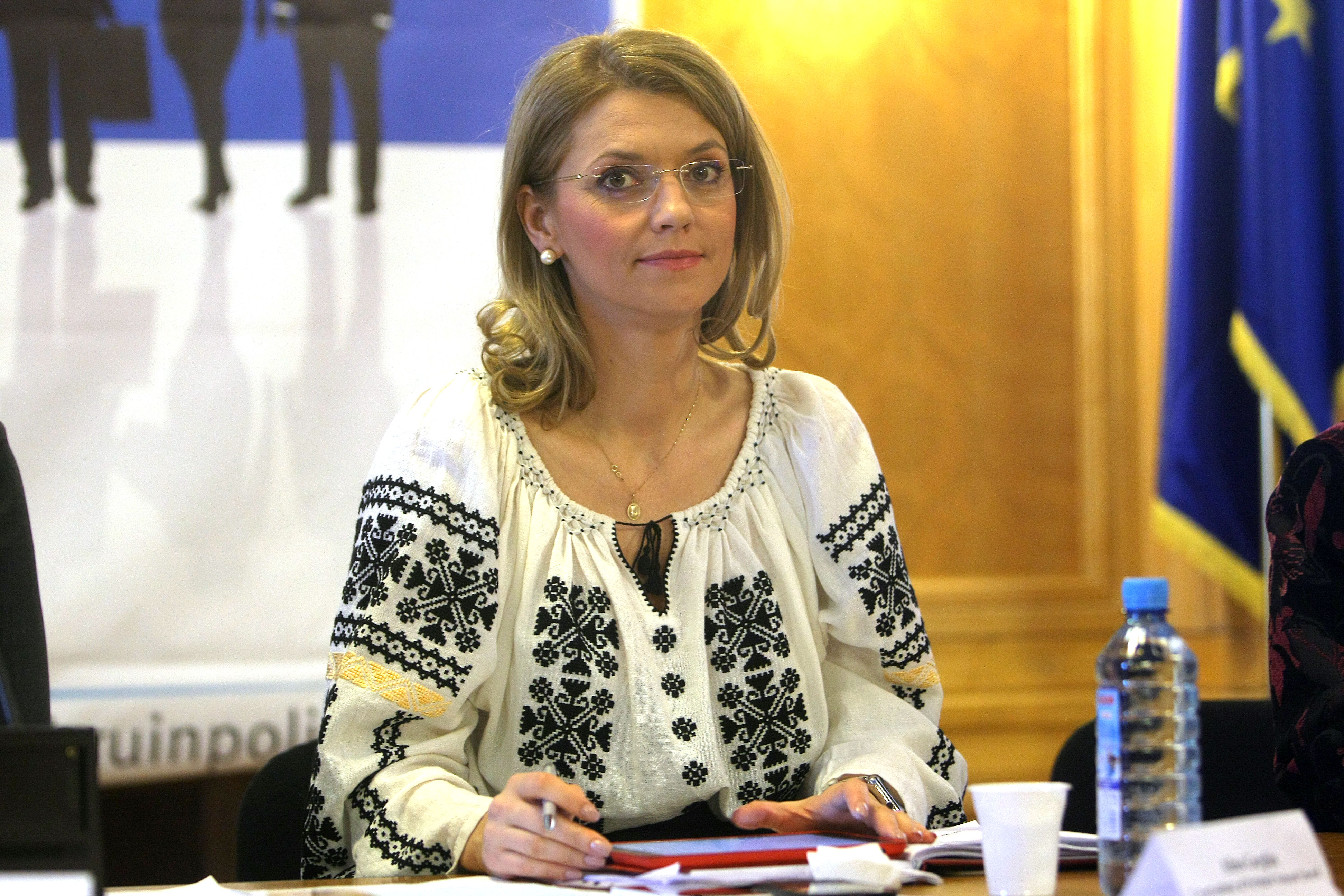 Atunci și Acum: Alina Gorghiu, avocata din Tecuci, prima femeie care a devenit președinte al Partidului Național Liberal