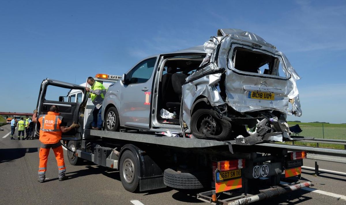 Românul căruia i-au murit bebelușul și soția într-un accident cu 3 morți, în Franța, judecat pentru că a produs tragedia