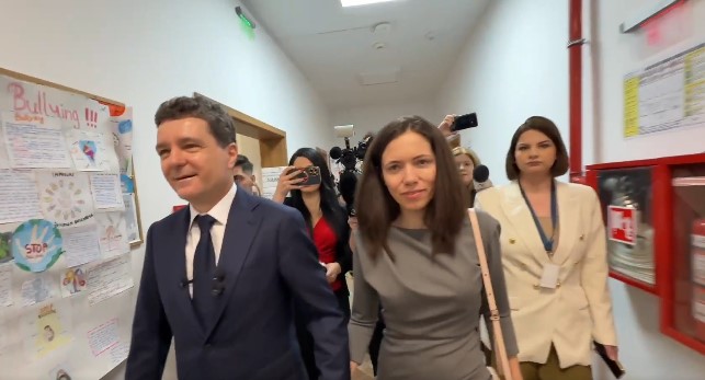 „Copiii dumneavoastră sunt botezați?”. Răspunsul oferit de partenera lui Nicușor Dan, Mirabela Grădinaru, la această întrebare