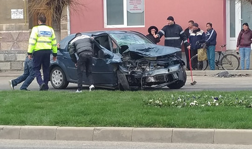 Un consilier PSD din Caransebeș a provocat un accident cu patru victime