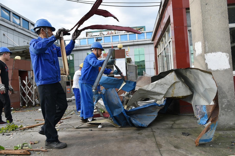 Două tornade violente au lovit China. Autoritățile au raportat cel puțin 12 morți și sute de răniți
