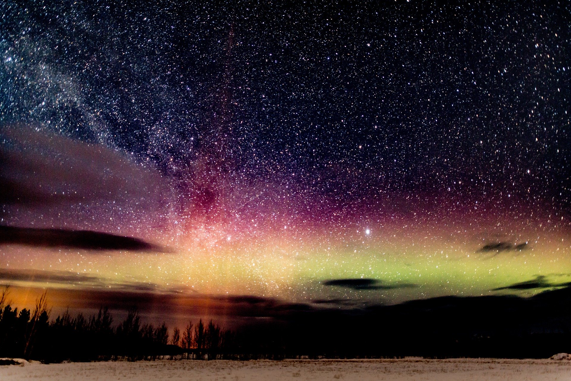 Aurora boreală: mituri și curiozități. Unde și când se vede spectacolul celest