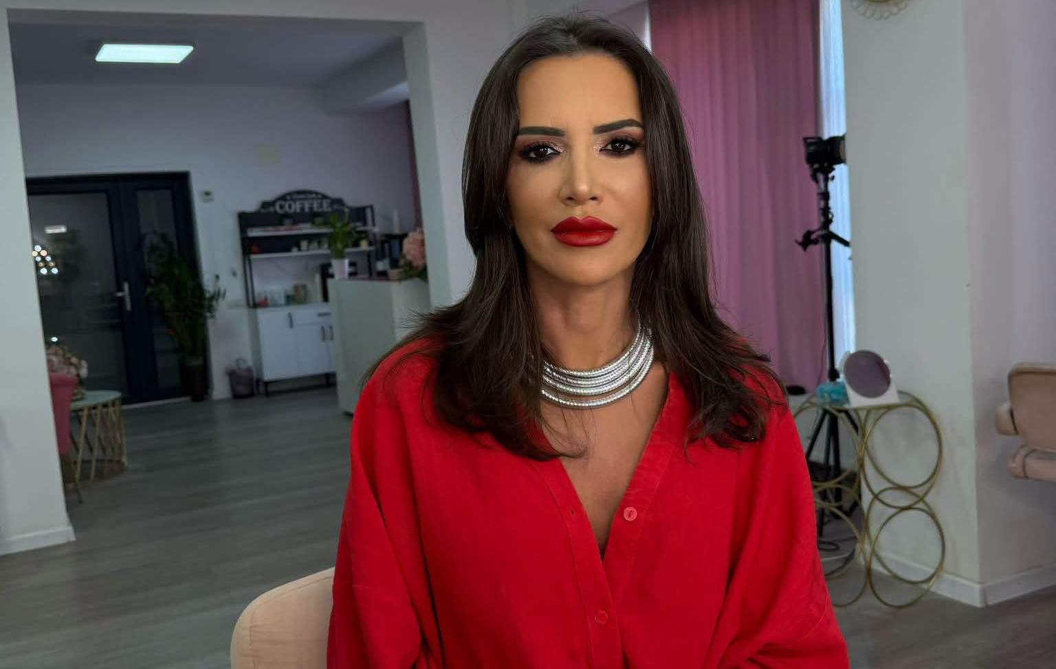 Mara Bănică, intervenție estetică la nivelul feței. Primele imagini