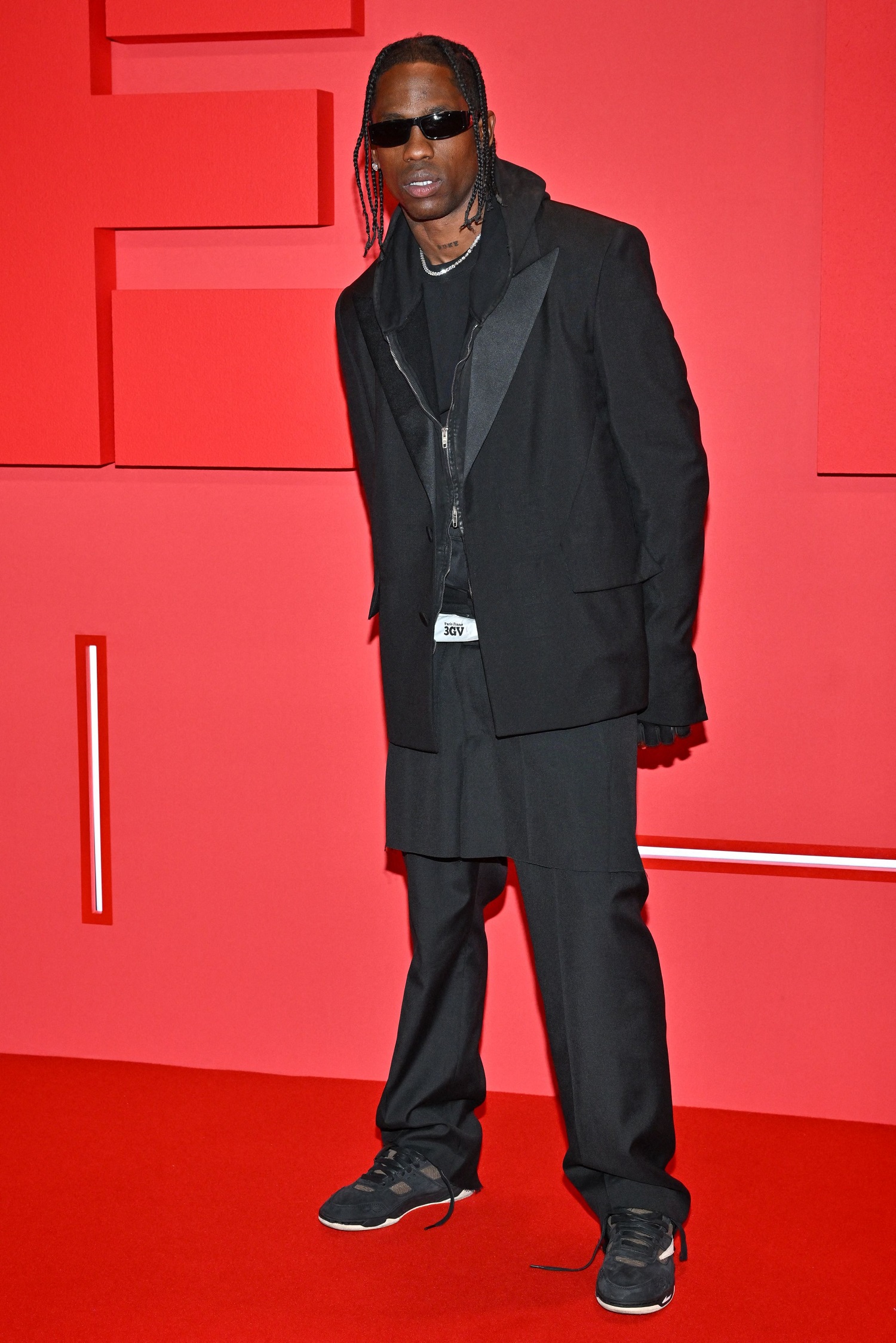 Travis Scott, arestat la Paris după o altercație cu un agent de securitate. Rapperul se luase la bătaie cu propriul său bodyguard
