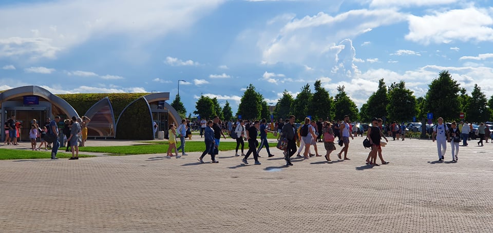 Sute de persoane, evacuate de urgență din Complexul Therme. „S-a supraîncălzit un echipament”