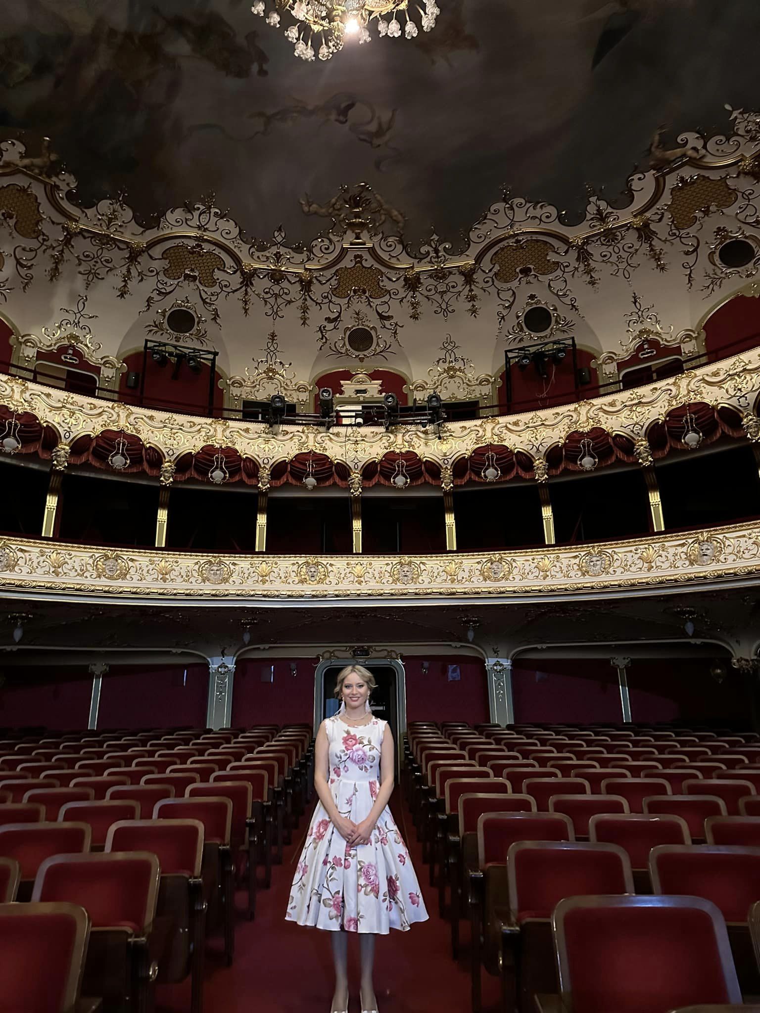 Anunțul făcut de Laura Cosoi despre revenirea în televiziune: „Deocamdată apar în spectacolele pe care le joc la teatru”