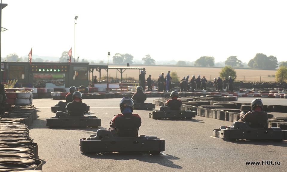 Stejarii s-au distrat la karting, în aşteptarea meciului cu naţionala Canadei, marți, ora 18:45 / GALERIE FOTO