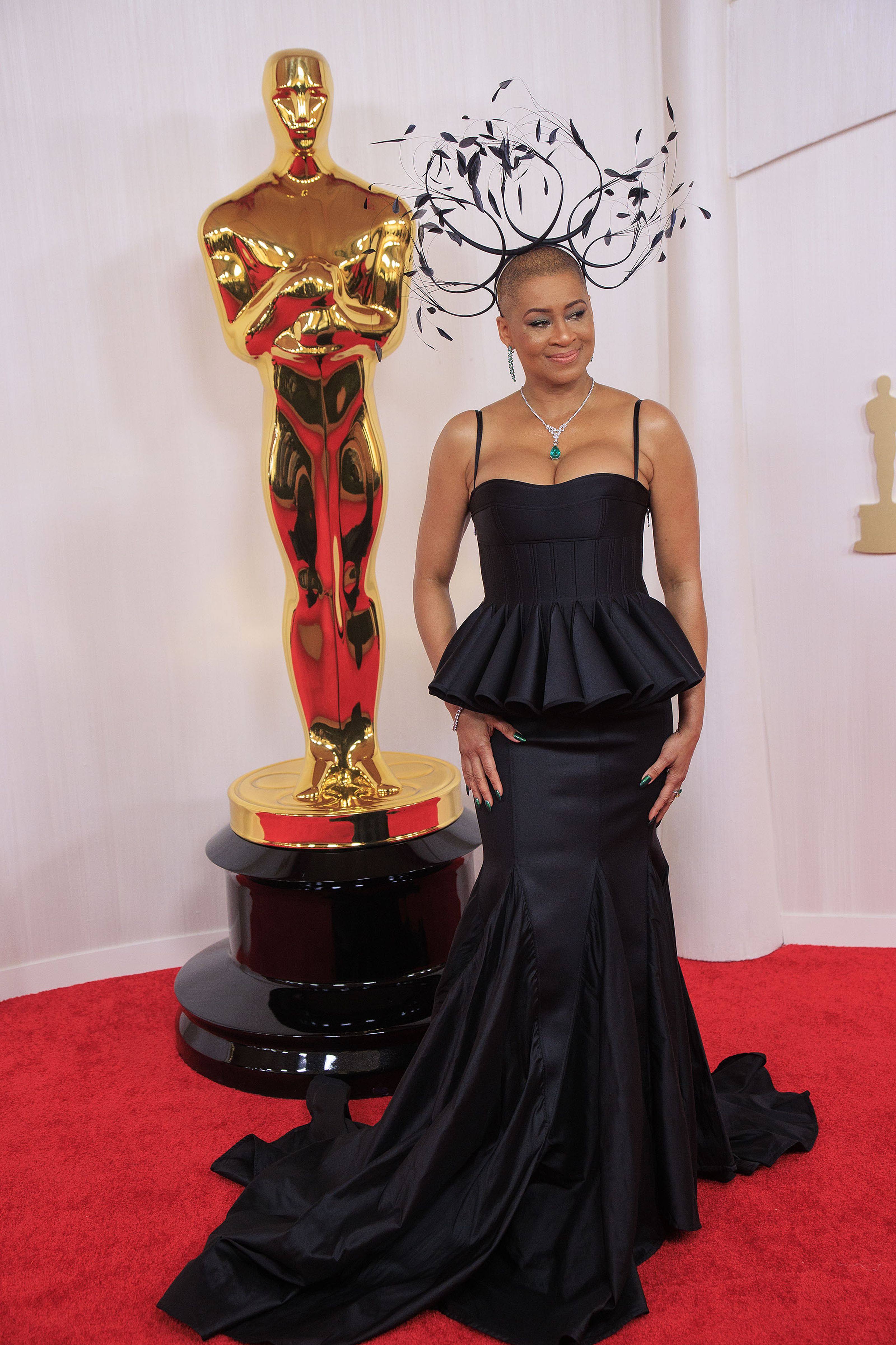Vedete pe covorul roșu la Premiile Oscar 2024. Ce ținute au ales celebritățile
