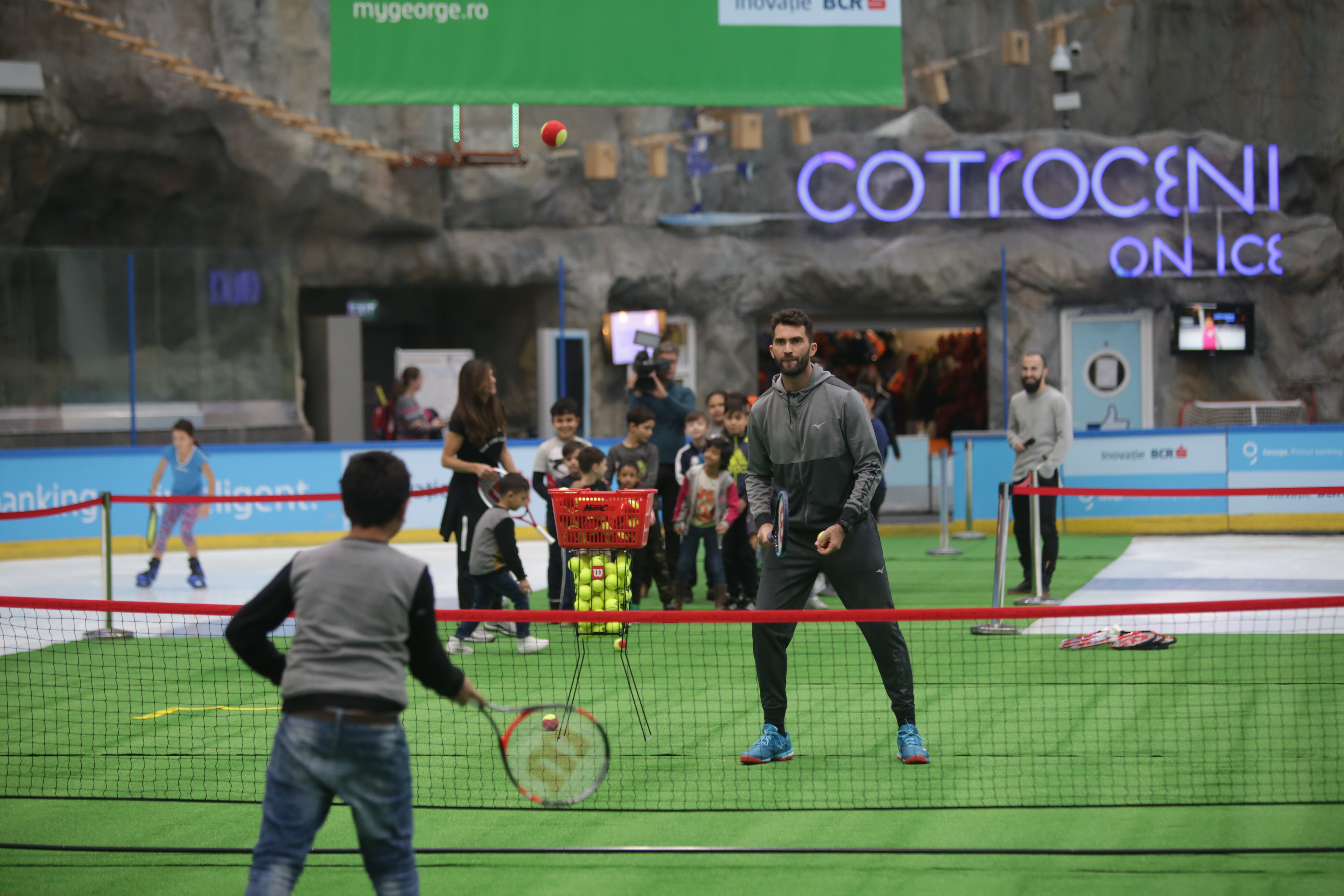 Horia Tecău a jucat tenis de câmp pe gheață / GALERIE FOTO