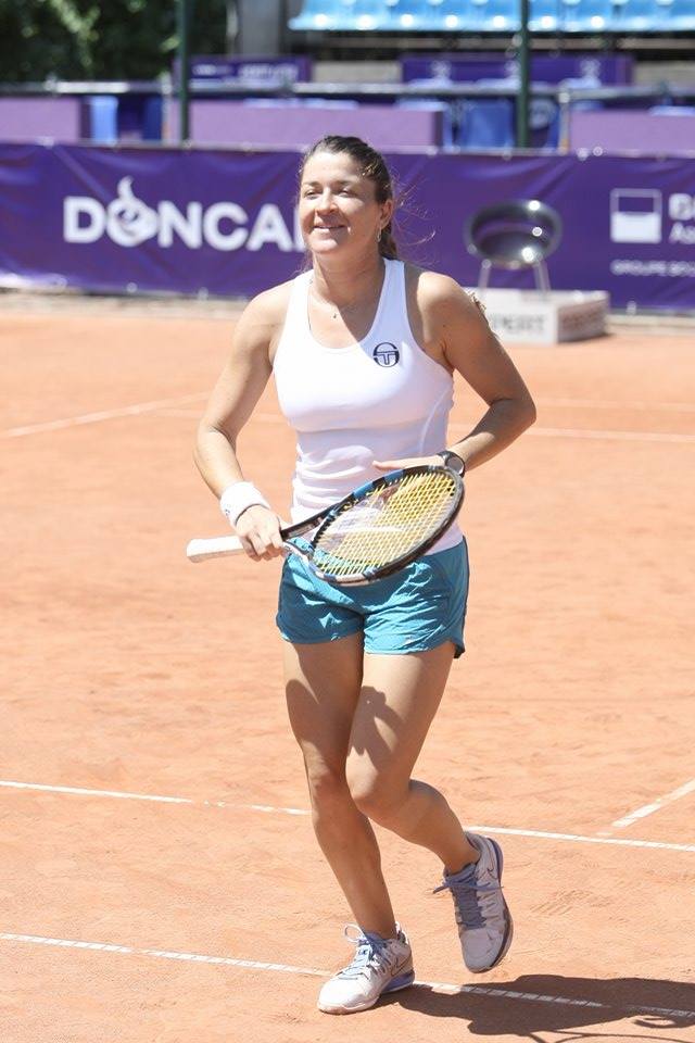 Tenis. Interviu neconvențional cu Alexandra Dulgheru: ”În fundul meu s-au băgat 2.000.000 de euro!”. Ce spune de despre relațiile din circuitul feminin / GALERIE FOTO