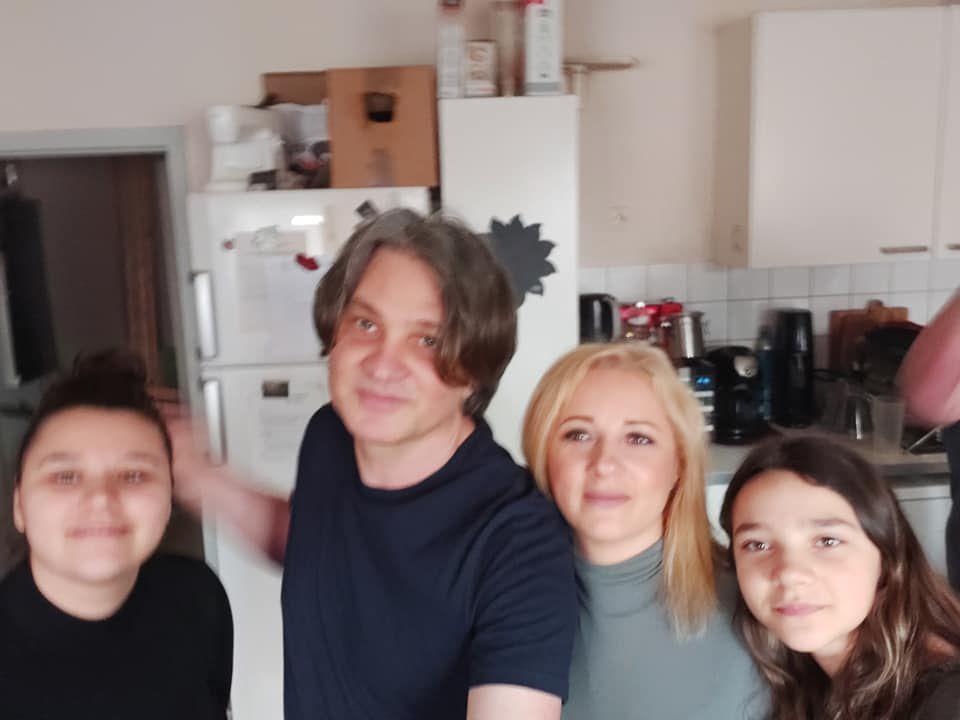 Mihai Onilă, fost solist în trupa AXXA, are o nouă iubită la 6 luni de la divorț. Cum arată femeia care l-a cucerit