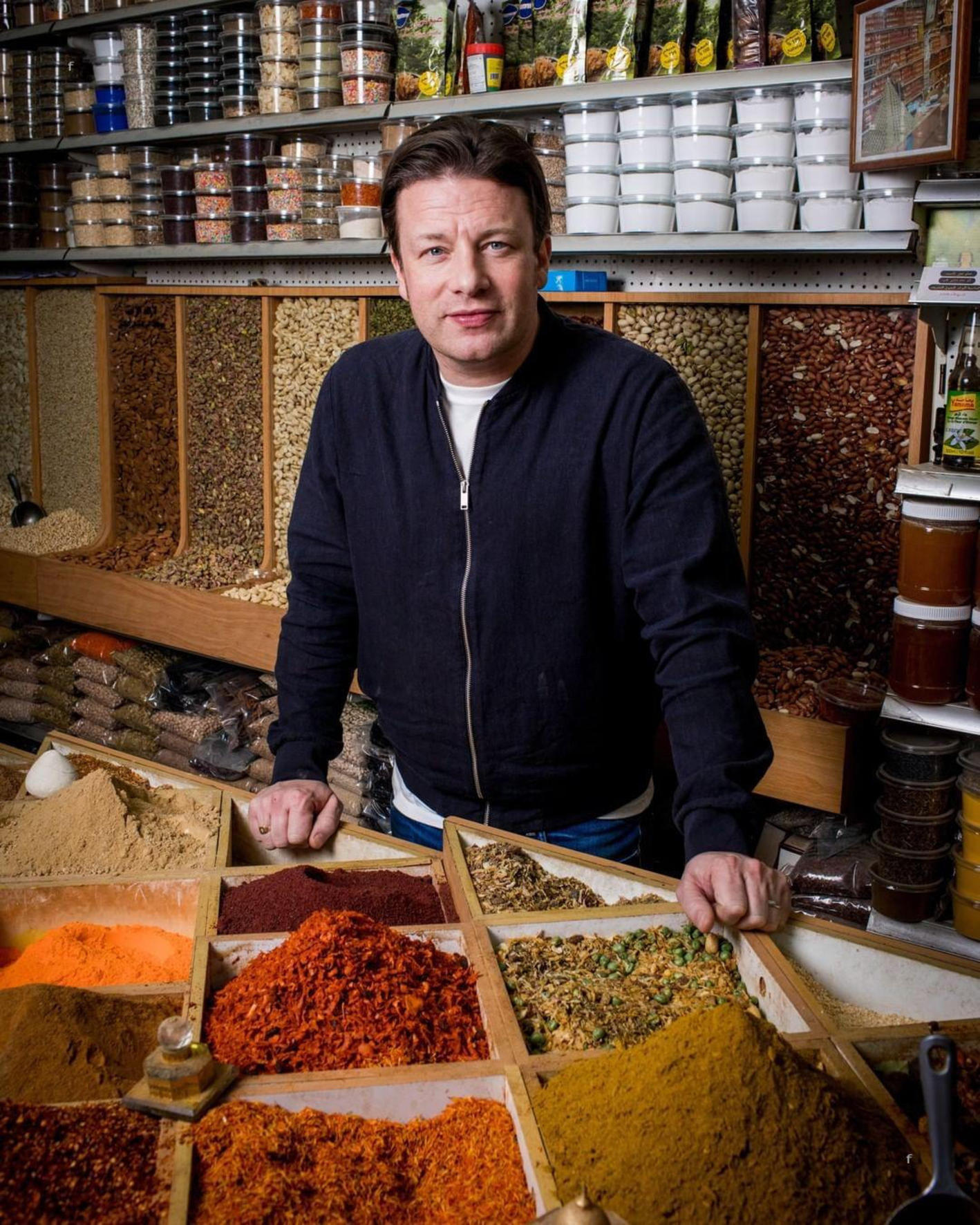 Jamie Oliver rupe tăcerea despre lupta sa cu dislexia: „Nu e un secret că am avut dificultăți la școală”. Ce l-a ajutat pe celebrul bucătar