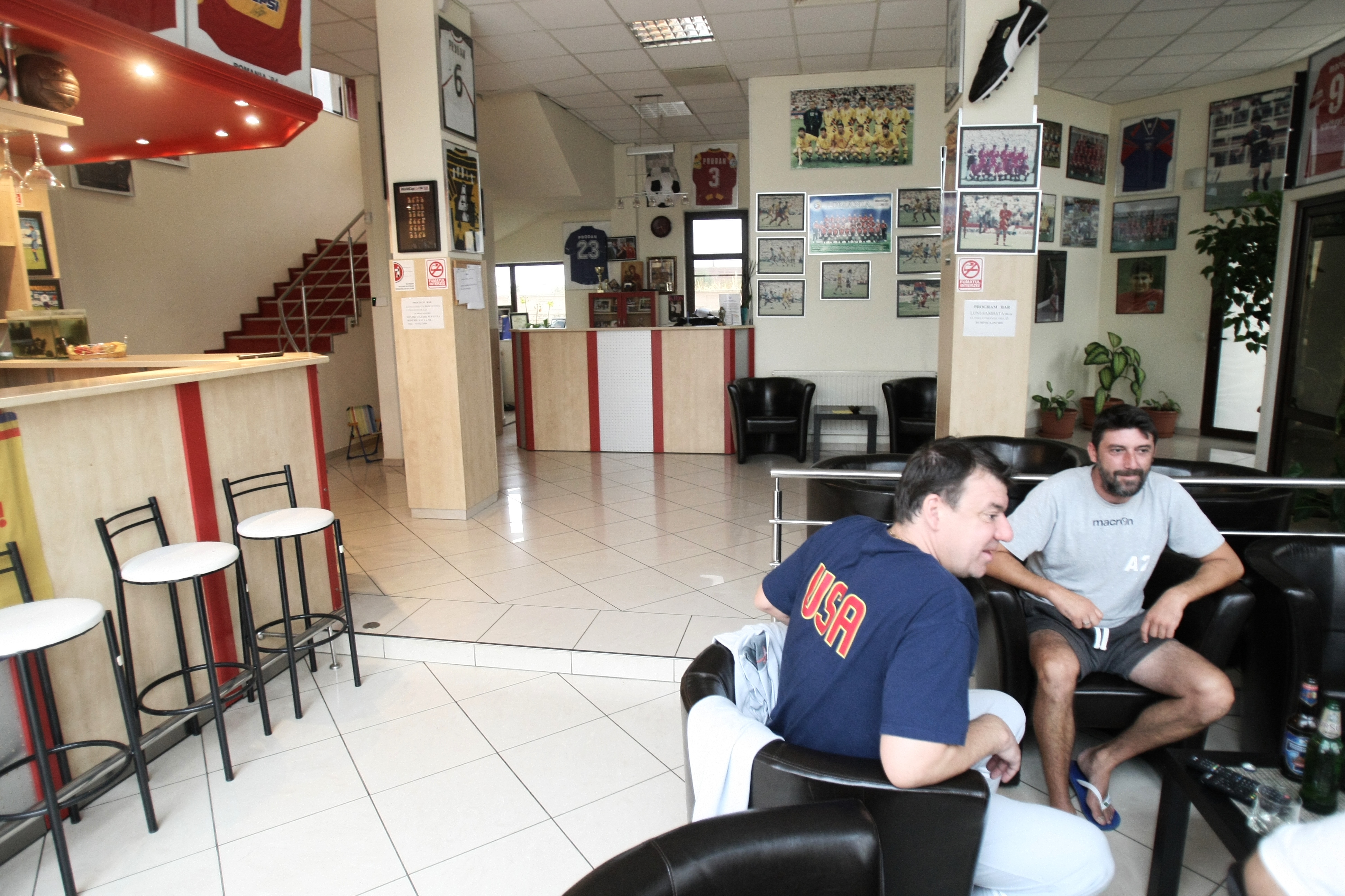 Trofeele lui Didi! Daniel Prodan a amenajat la Satu Mare muzeul echipei naționalei! GALERIE FOTO