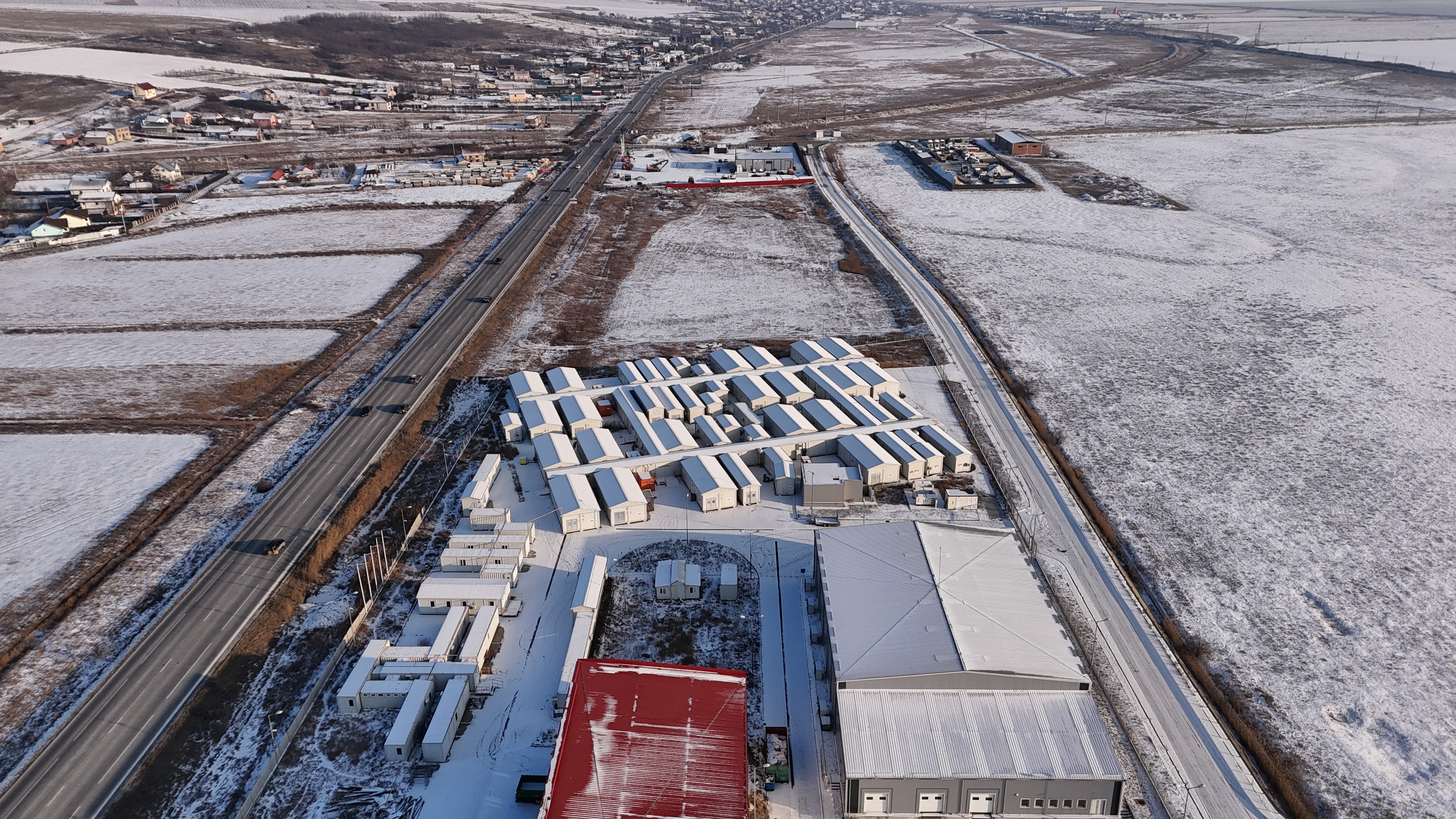 Spitalul mobil COVID de la Iași, greu de relocat: 13 milioane de euro, abandonate în câmp