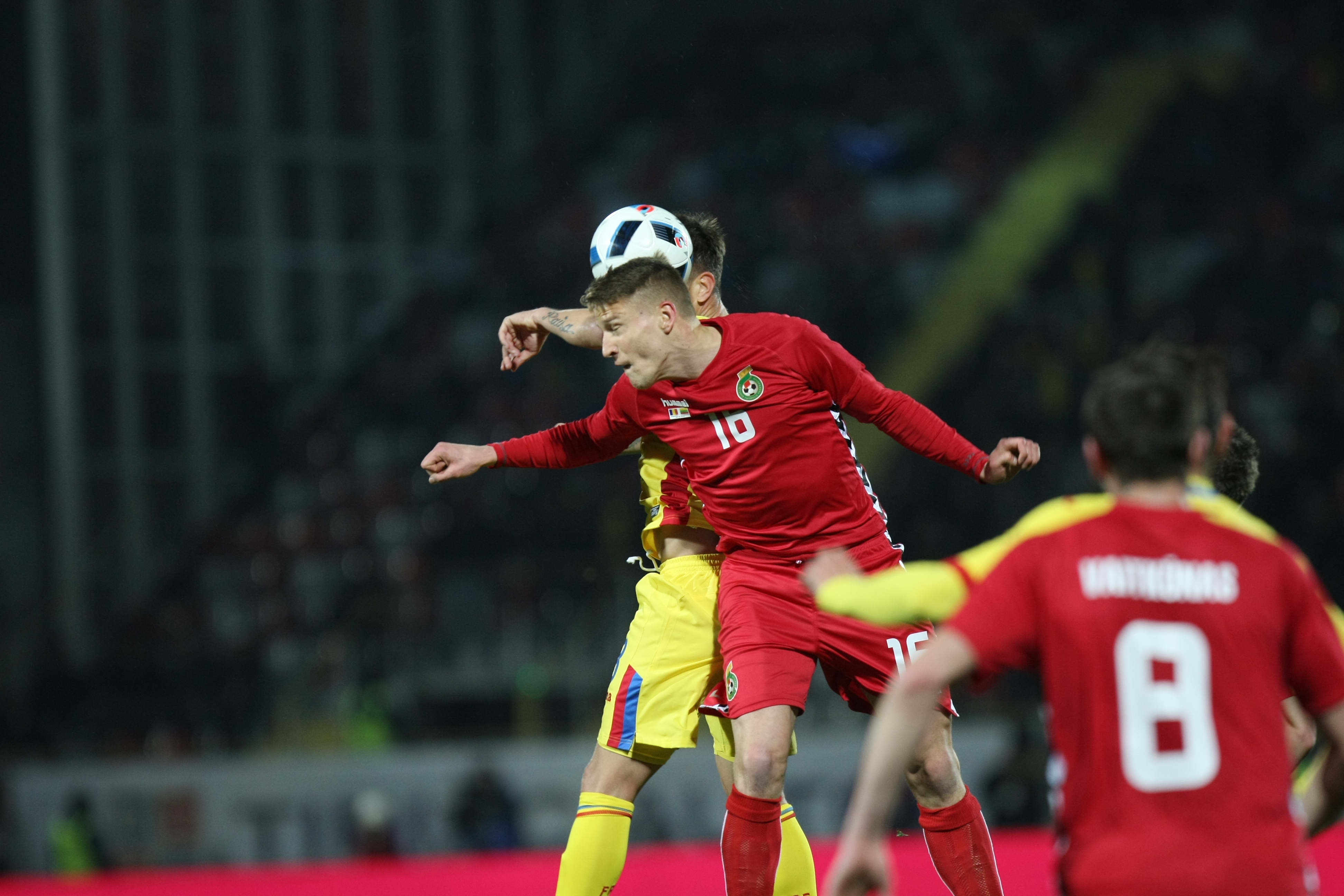 Amical, România - Lituania 1-0. Puiule, EL e Dumnezeul tău, nu icoanele! ^Debutantul Nicușor Stanciu a decis meciul / LIVEBLOG&FOTO&&VIDEO