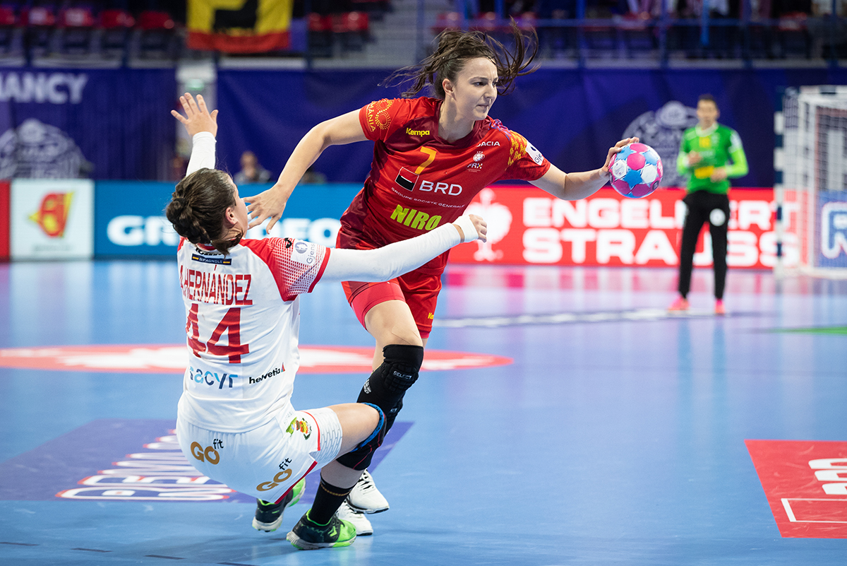Succes, egal sau pierdem cu Ungaria la maximum două goluri = semifinale! Victorie: România - Spania, 27-25 la Euro 2018 de handbal feminin | GALERIE FOTO&VIDEO