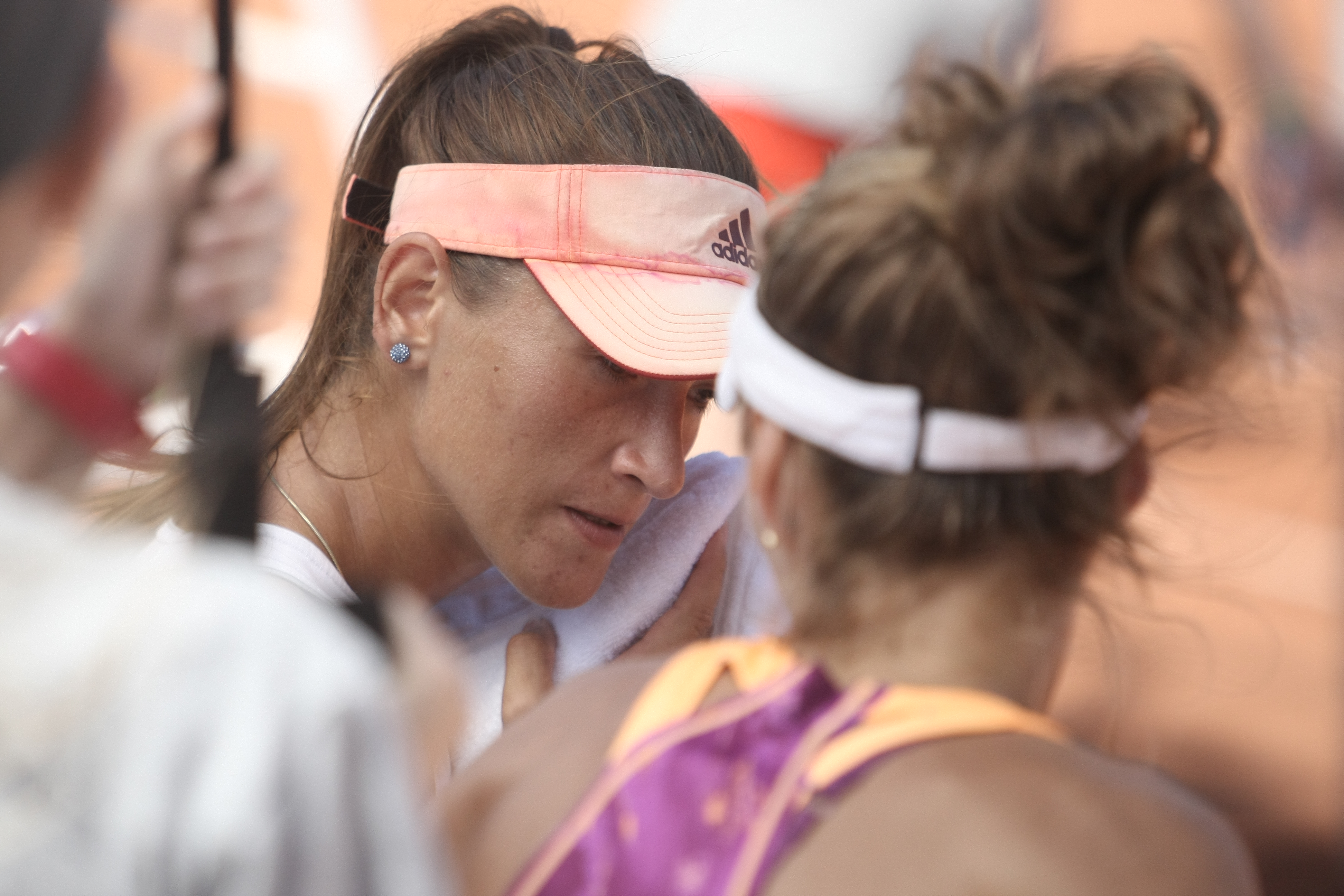 Openul de tenis al României. Halep s-a calificat în finală, după un meci agonizant. Alexandra Cadanțu joacă și ea în ultimul act la dublu | LIVEBLOG și GALERIE FOTO