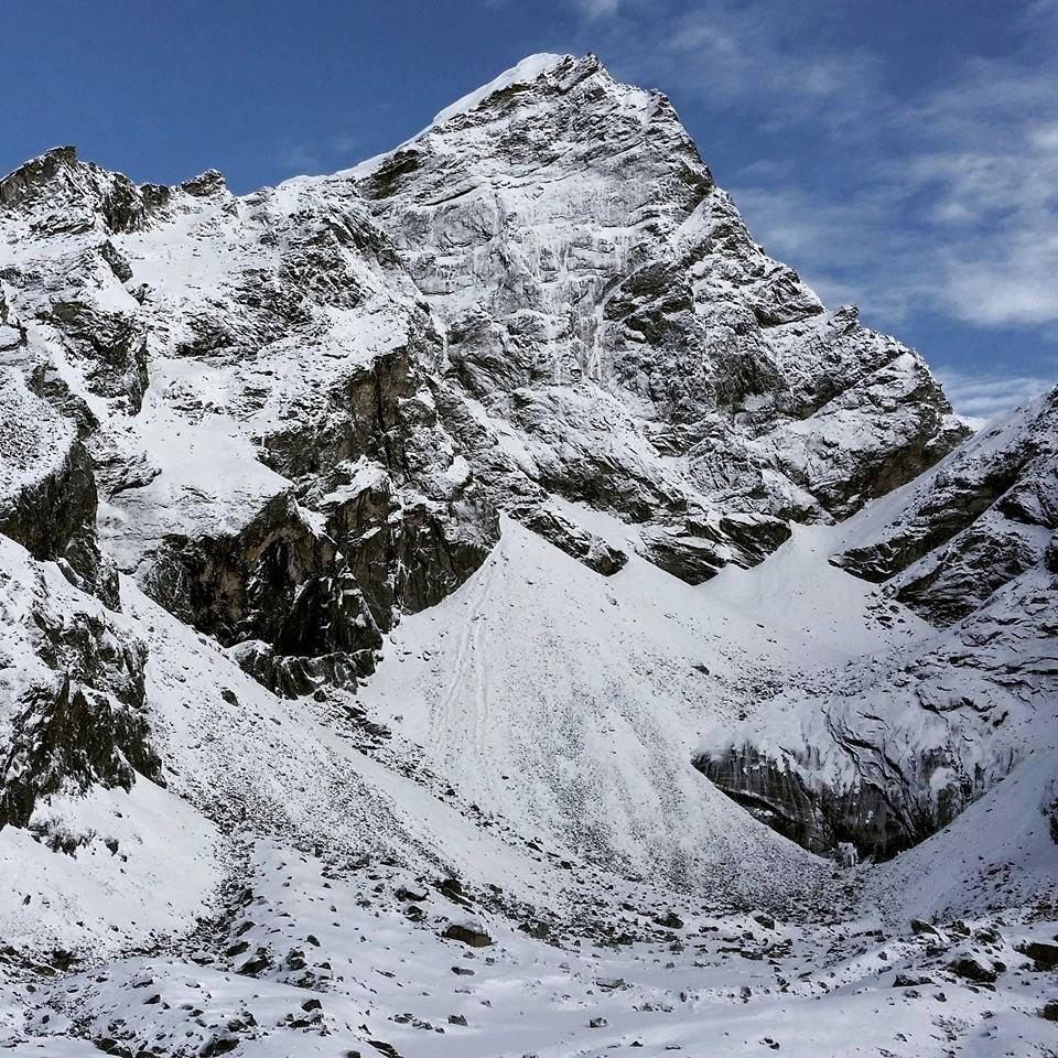 Cutremur în Nepal, avalanșă pe Everest. Alpinistul Alex Găvan e teafăr / FOTO