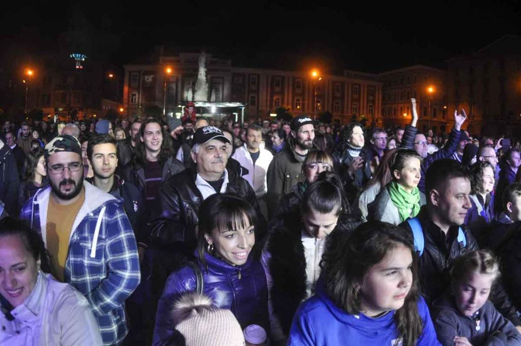 Câți bani s-au strâns la concertul umanitar cu 14 trupe rock, organizat după furtuna din Timișoara. Vânzările de bilete, sub așteptări