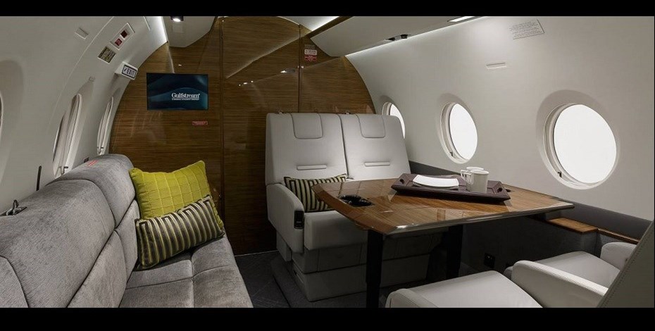 Un mizilic: Ronaldo şi-a luat avion de 19.000.000 de euro! Chelsea și PSG îl vor!