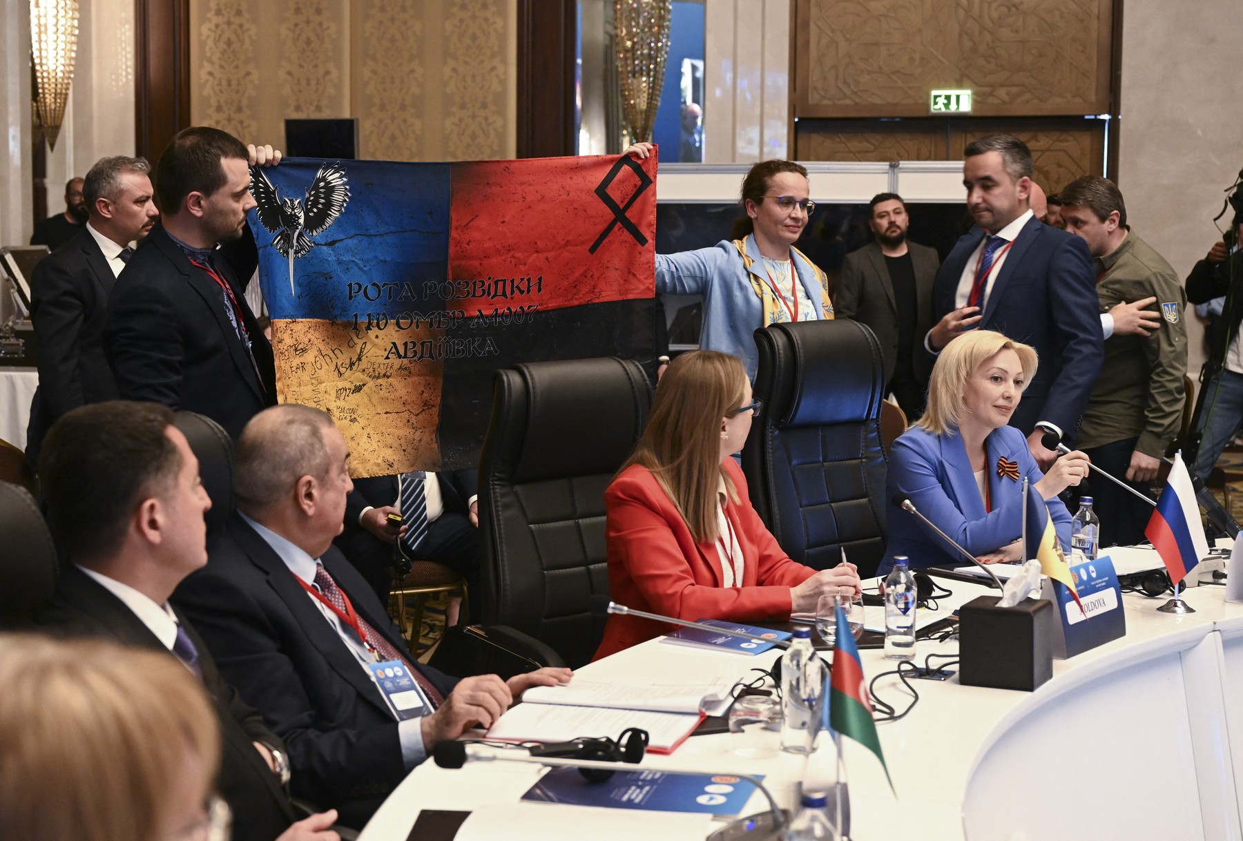 Altercație și îmbrânceli între delegațiile Rusiei și Ucrainei, la un forum din Ankara. VIDEO