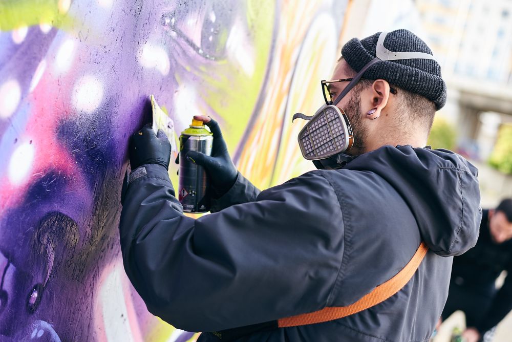 6 trupe de artisti urbani s-au duelat in opere de graffiti in parcarea Centrului Comercial Orhideea! Cei mai cunoscuti grafferi din Romania au jurizat spectaculosul concurs!