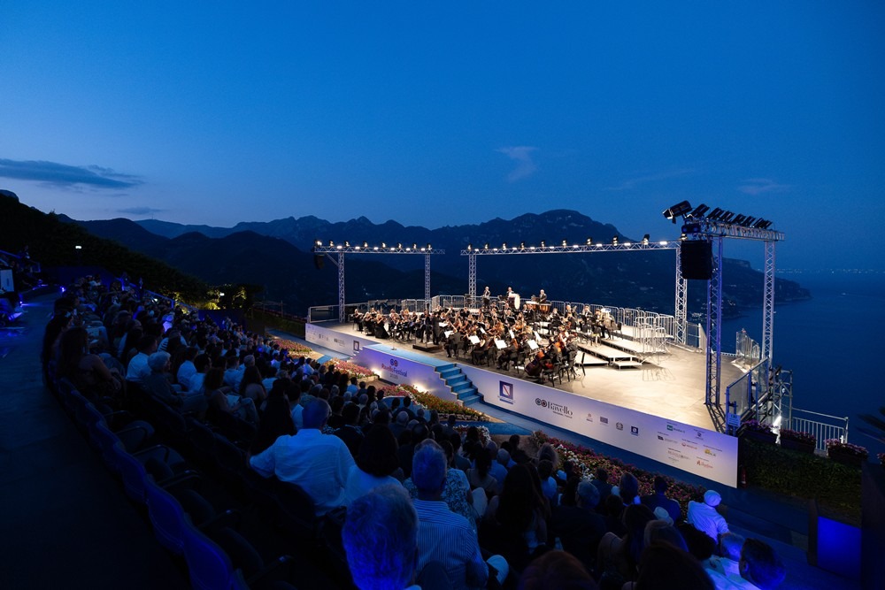 Orchestra Operei Naționale București a cucerit Italia și a fost decorată sub un apus de poveste, la Festivalul de la Ravello