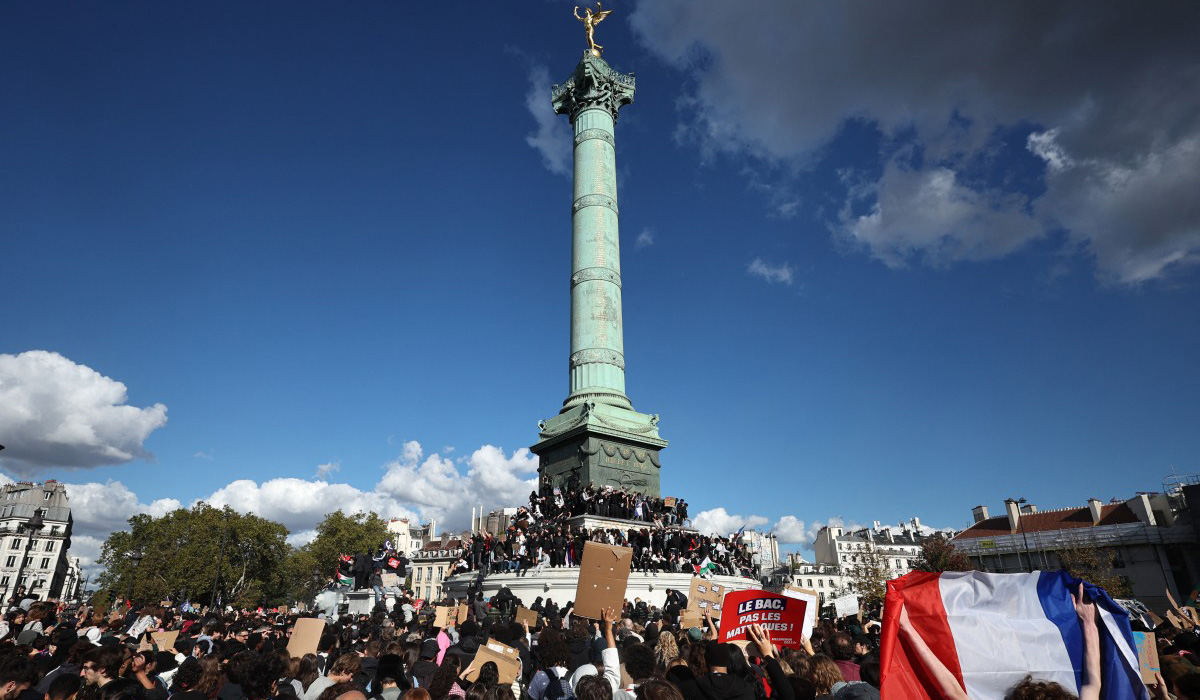 Studenții francezi continuă protestele în Franța