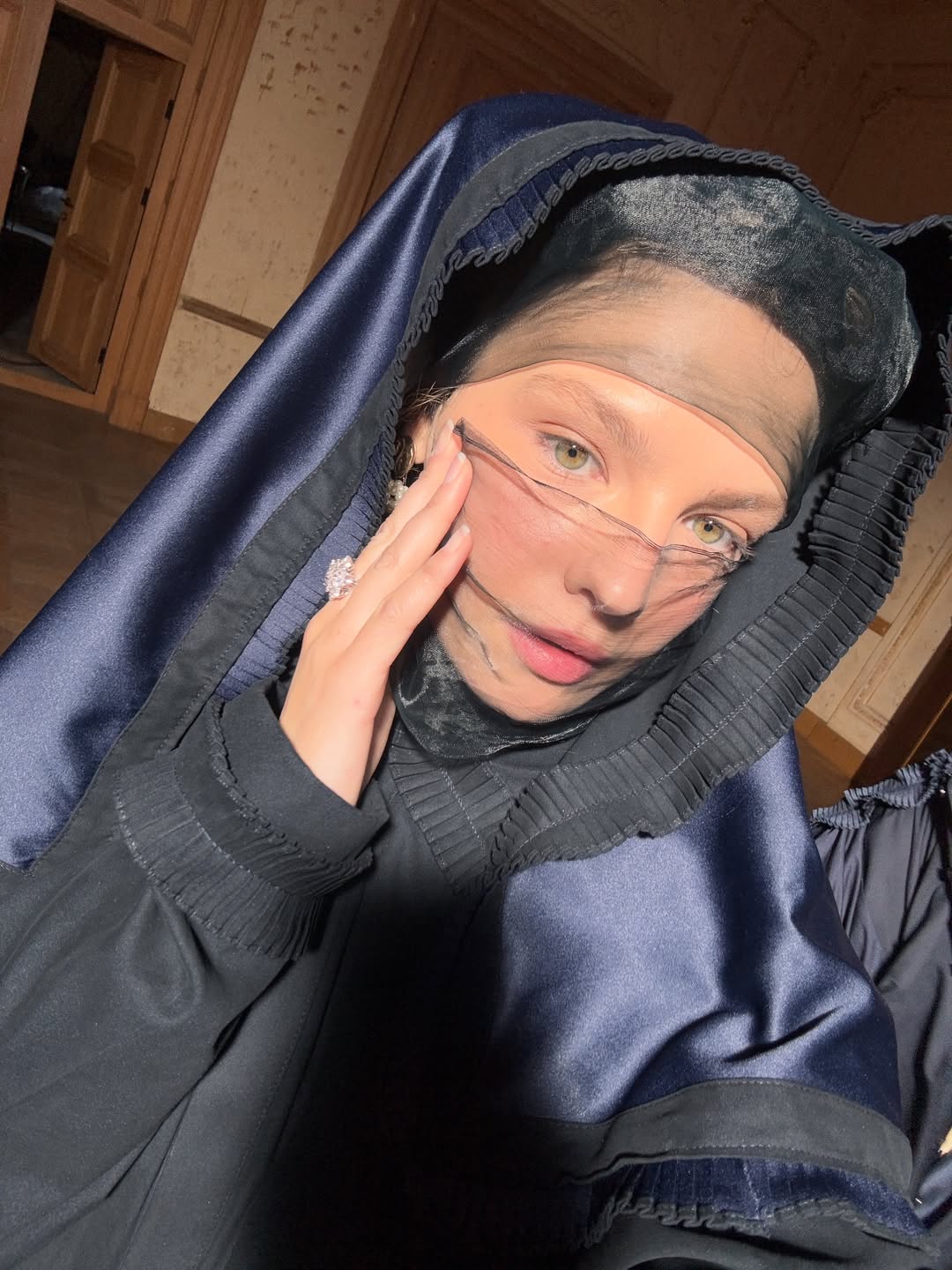 Actrița de la Kanal D comparată cu Gigi Hadid. Ce secrete de frumusețe are Nilsu Berfin Aktaș
