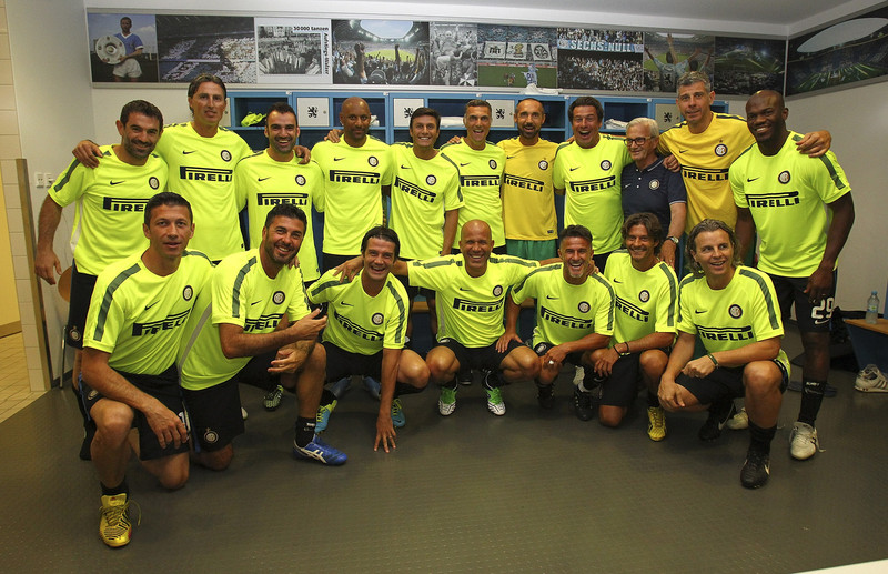 Cristi Chivu a revenit cu succes pe gazon, în demonstrativul Inter Forever - Bayern All Stars / GALERIE FOTO&VIDEO